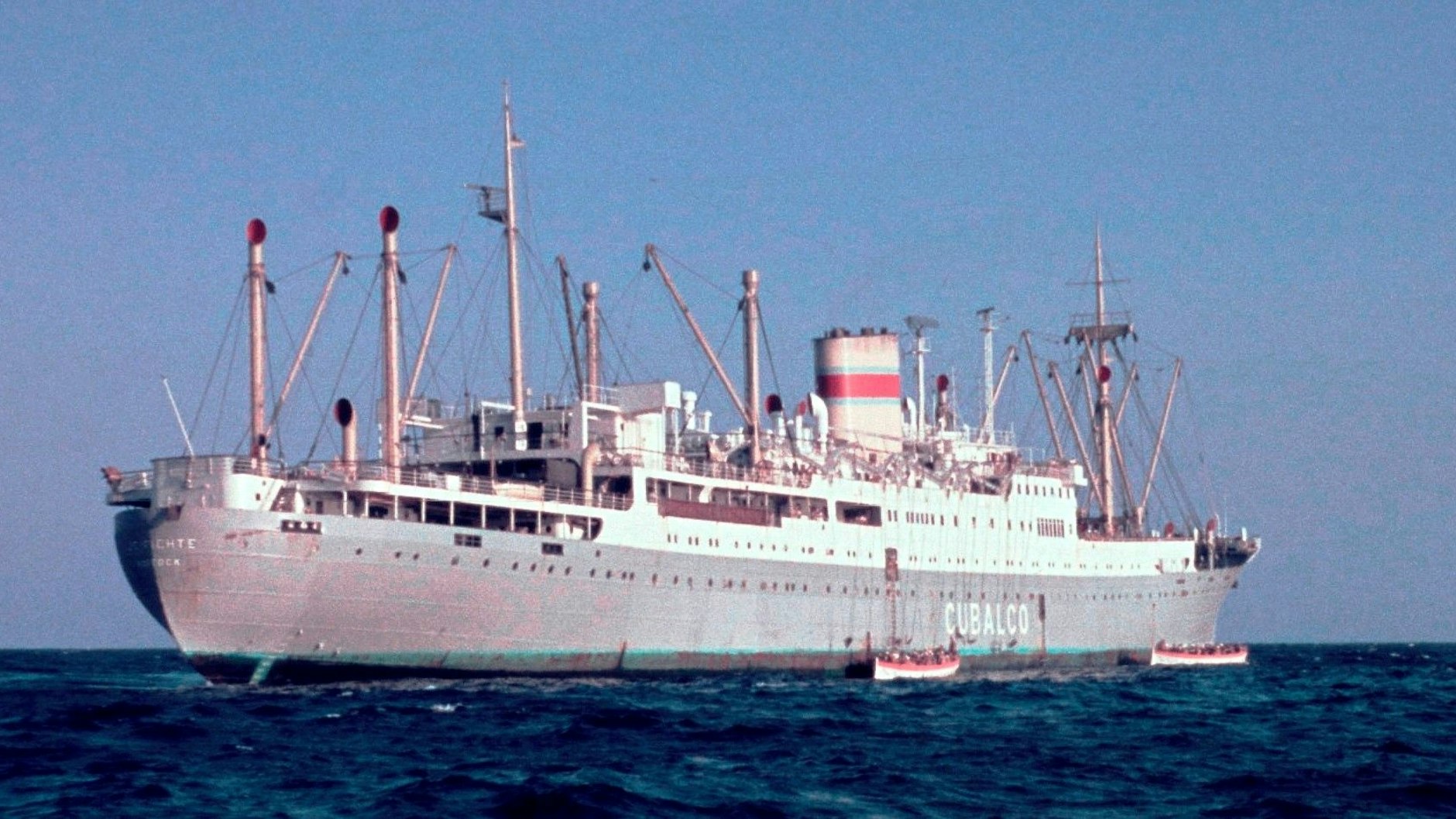 Das Schiff MS Fichte aus der Serie „Zur See“ auf hoher See. Die TV-Produktion war in der DDR ein Hit.