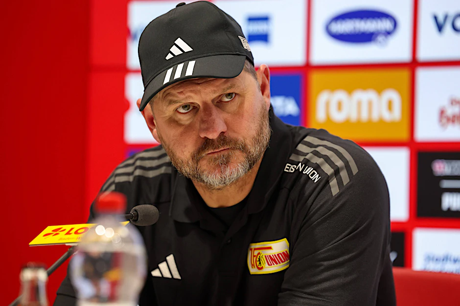 Steffen Baumgart (53), neuer Cheftrainer des 1. FC Union, hadert nach dem 0:2 in Heidenheim mit dem Spielverlauf.