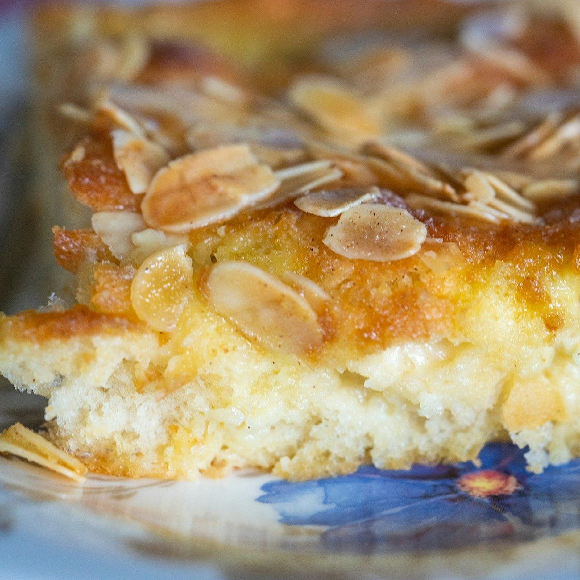 Rezept für saftigen Zucker-Butterkuchen: Omas Thüringer Blechkuchen