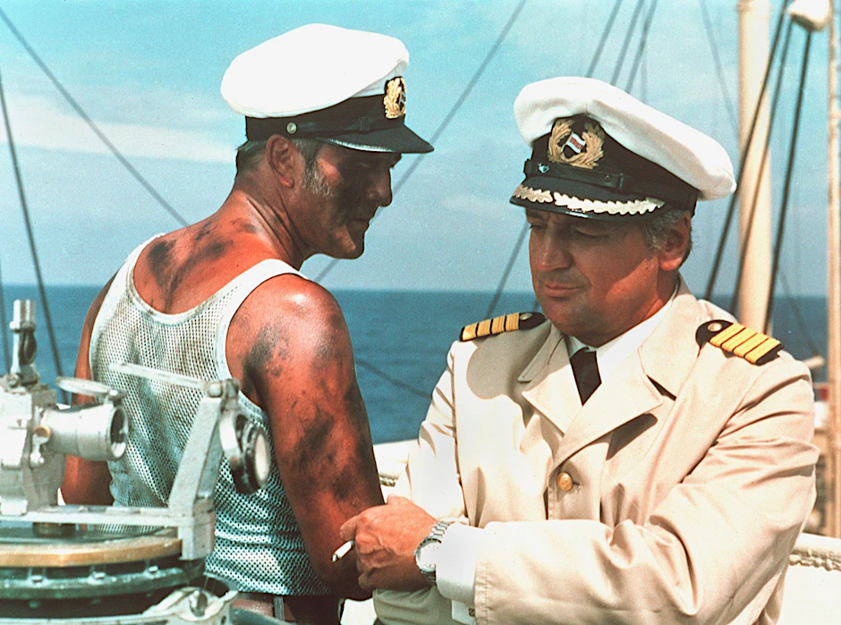 Die DDR-Serie „Zur See“, die auf dem Schiff MS Fichte spielte, hatte viele Fans. Hier: Kapitän Karsten (Horst Drinda) und Chief Paul Weyer (Günter Naumann).