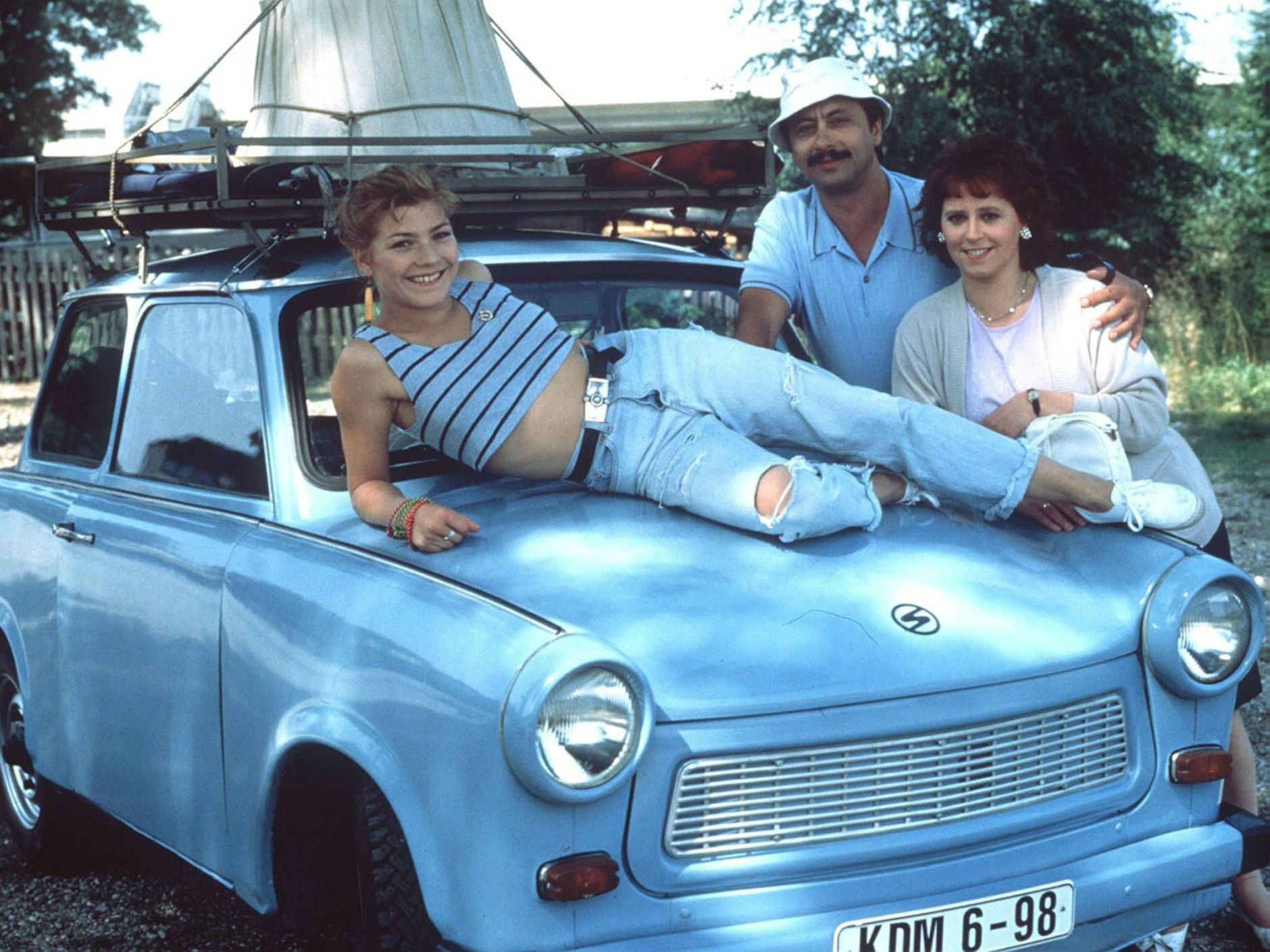 Auch der Trabi kommt in vielen Witzen aus der DDR vor - und auch im berühmten Film „Go Trabi Go“.