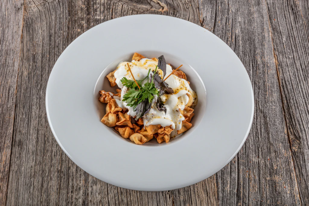 Rezept für türkische Pasta mit Hackfleisch und Joghurt – superlecker!