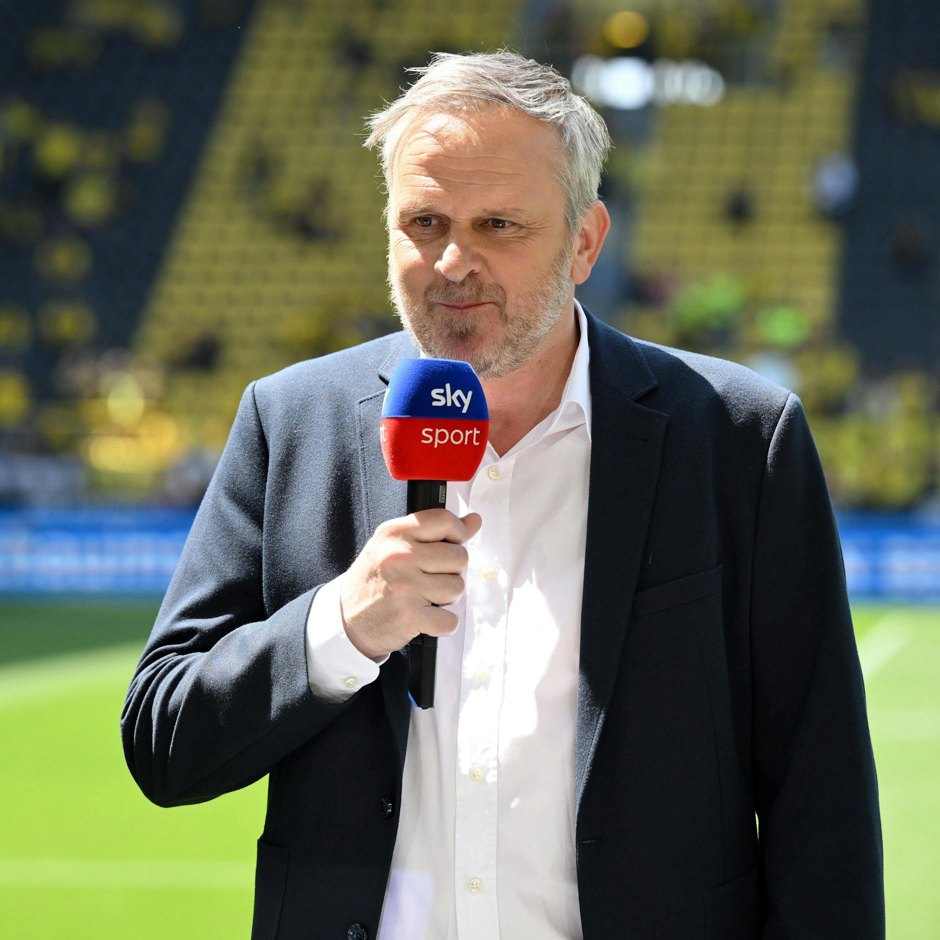 Didi Hamann lässt es bei Sky als Experte verbal immer krachen. Jetzt ledert er gegen Dortmunds Trainer Nuri Sahin los.