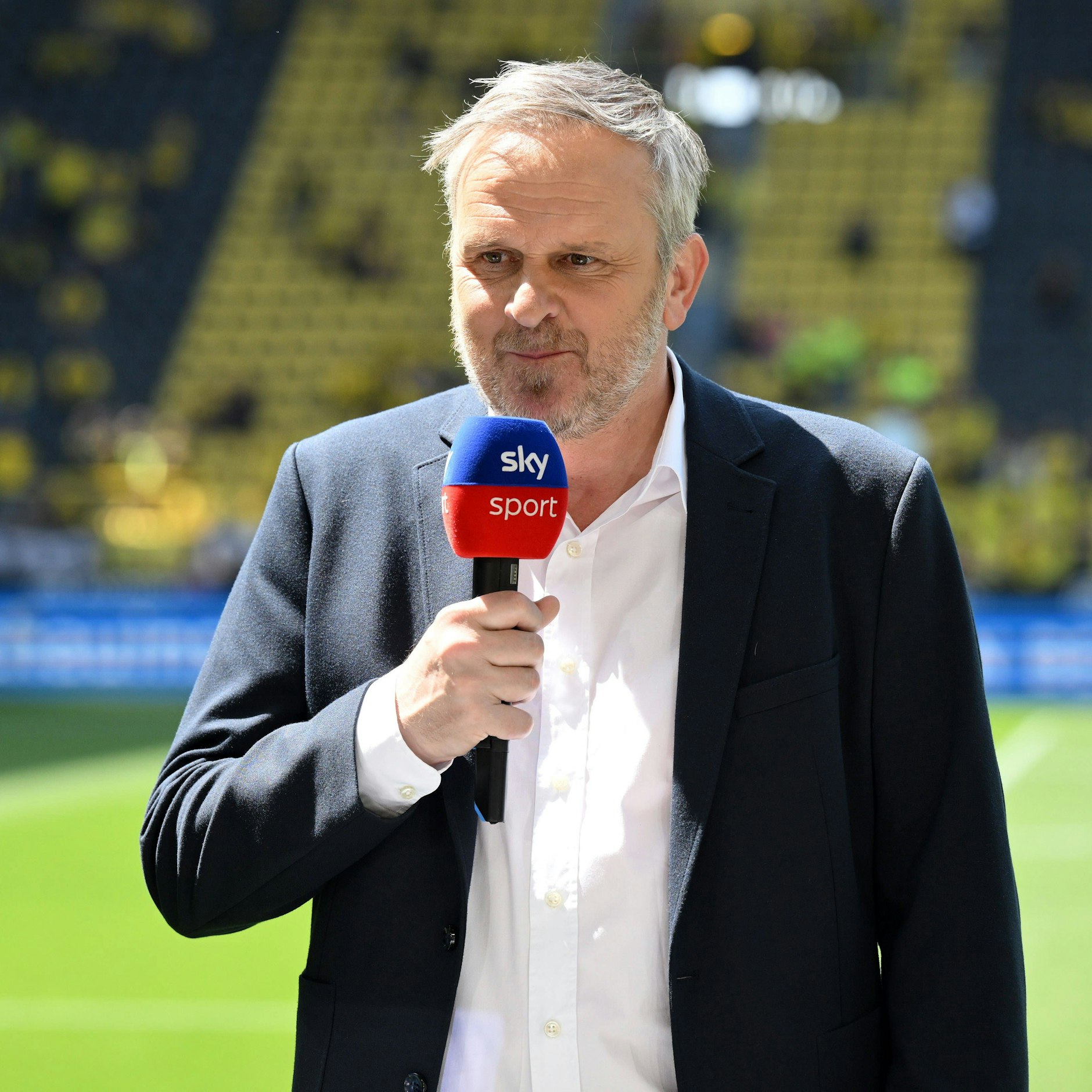 Didi Hamann lässt es bei Sky als Experte verbal immer krachen. Jetzt ledert er gegen Dortmunds Trainer Nuri Sahin los.