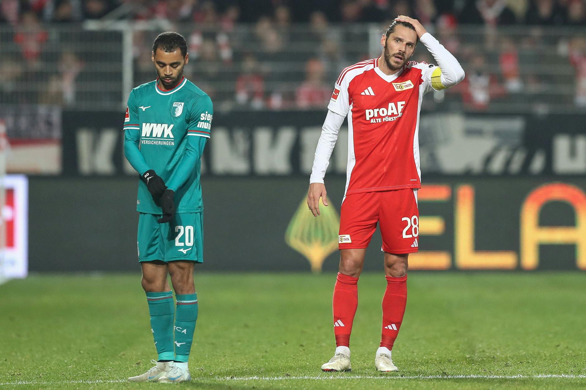 Kapitän Christopher Trimmel ist bedient: Der 1. FC Union lässt gegen Augsburg fast alles vermissen.