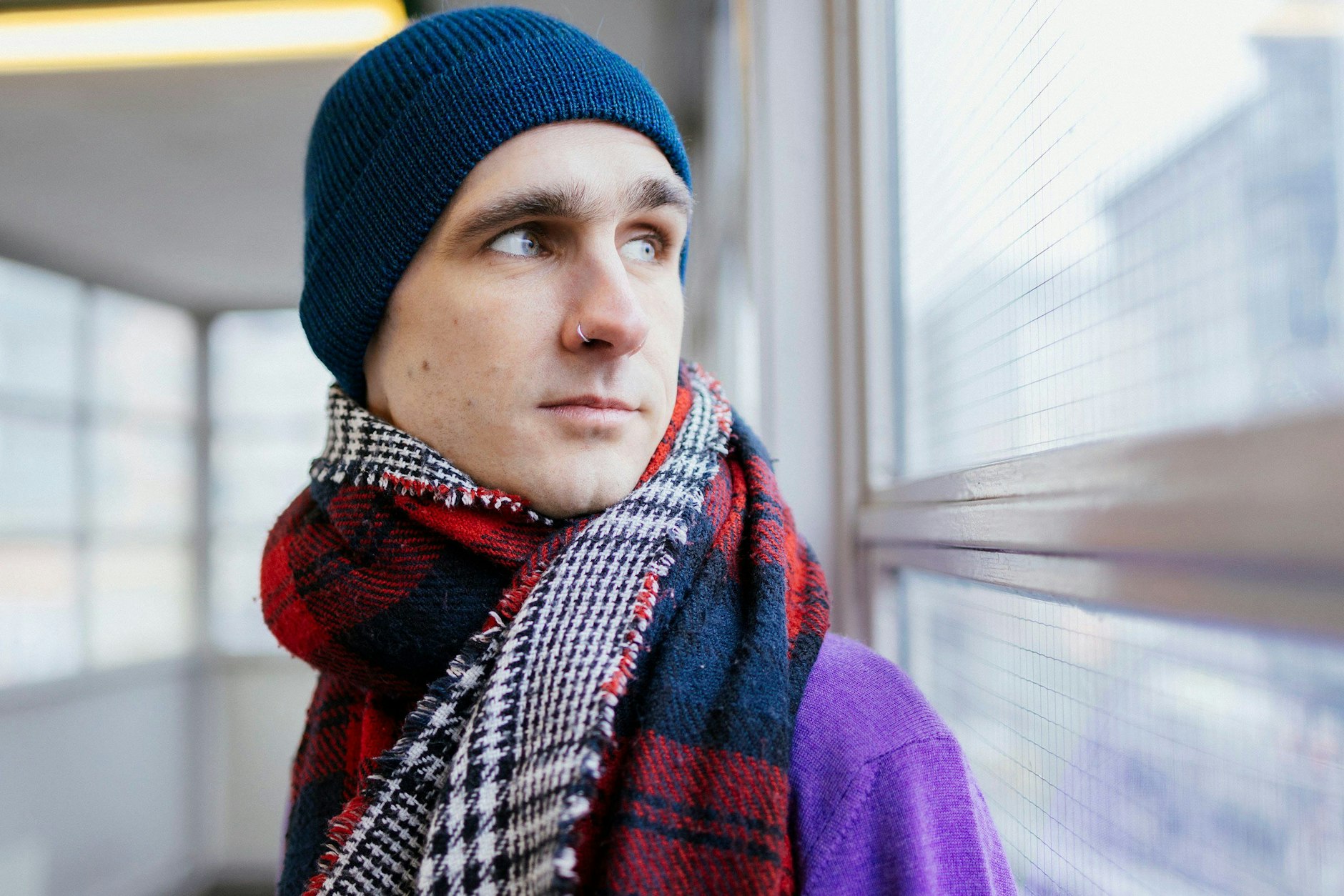 Clemens Böckmann, hier fotografiert in Berlin, lebt in Leipzig.