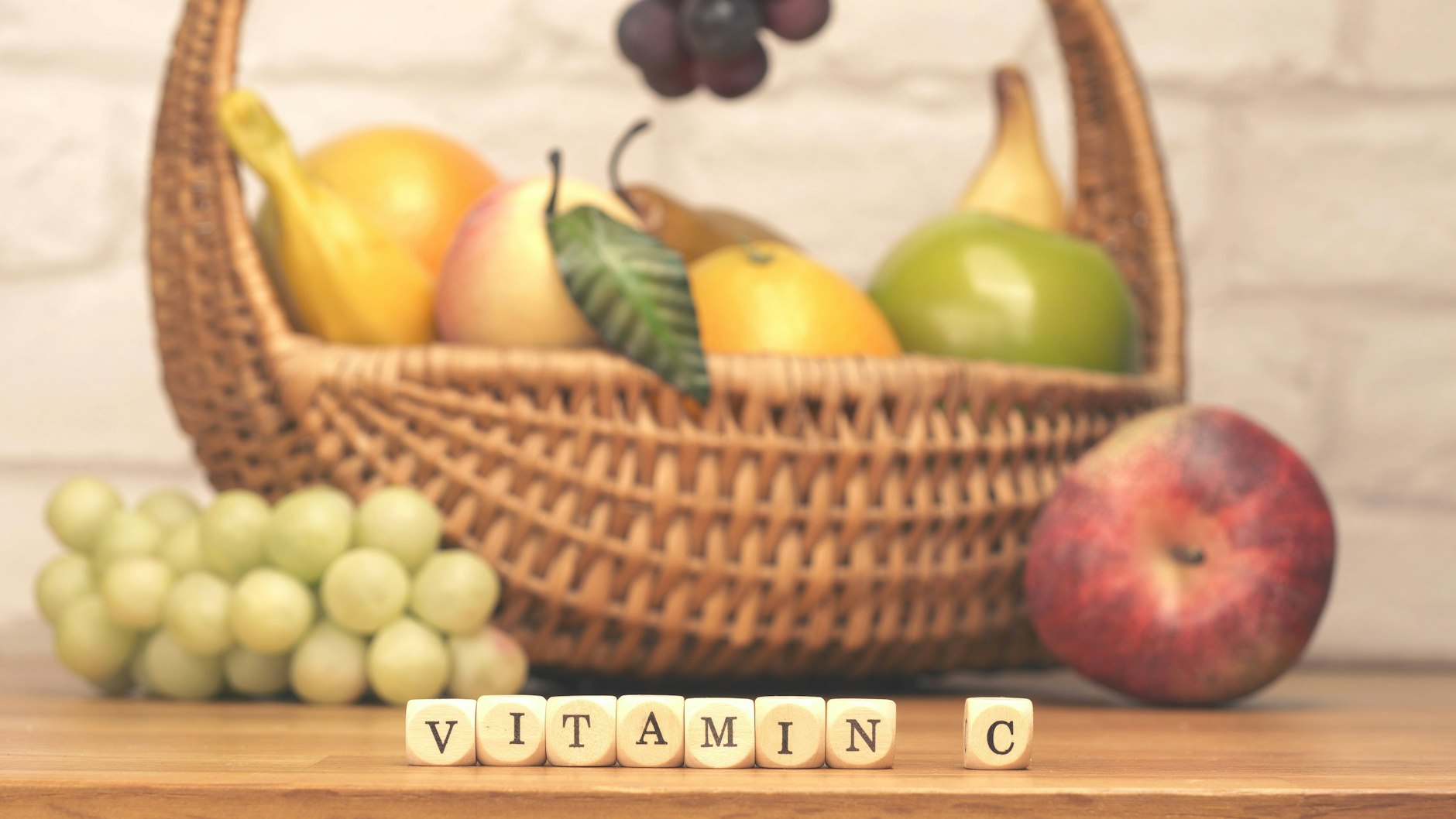 Das Immunsystem ist gut versorgt, wenn man sich abwechslungsreich ernährt und viel Obst und Gemüse isst.