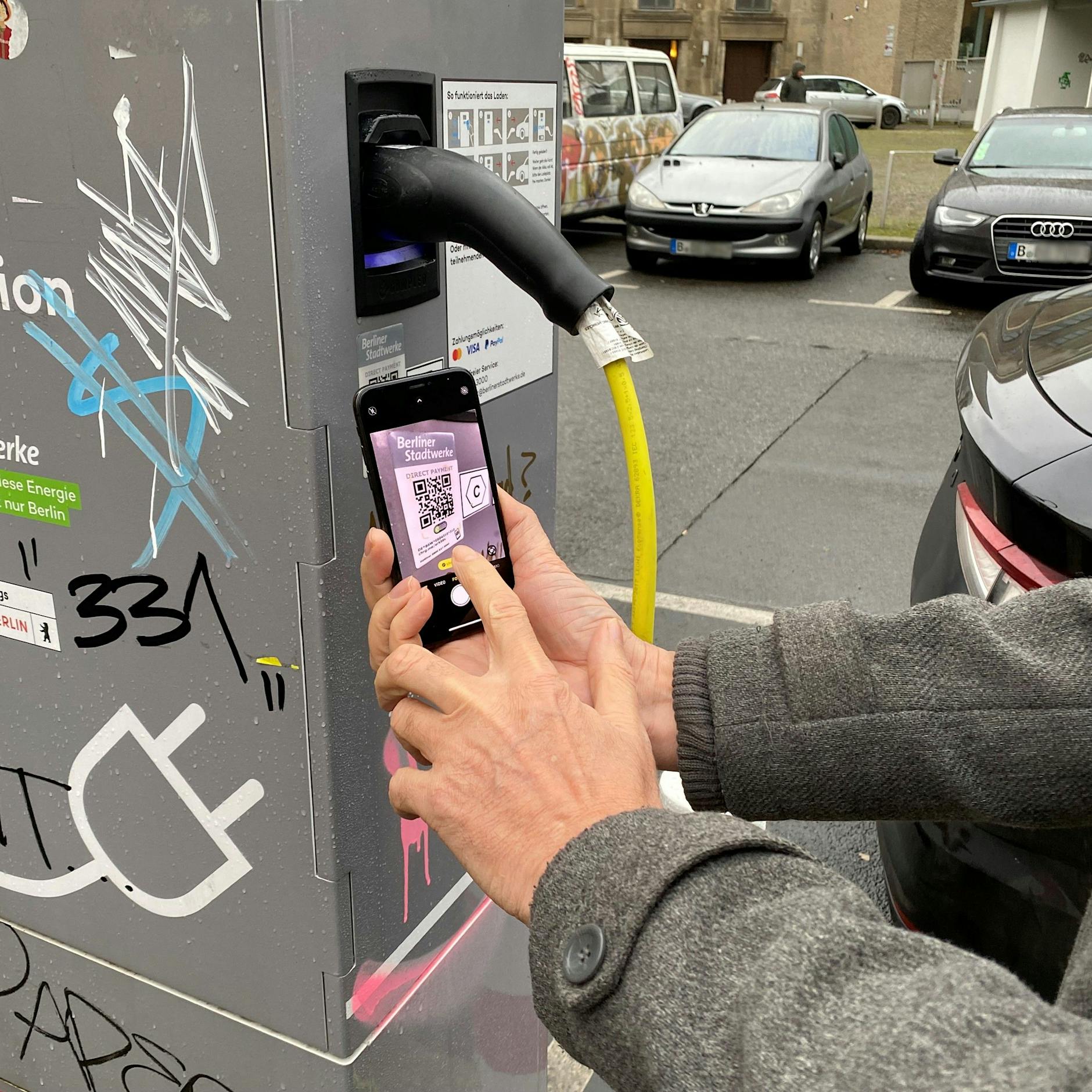 Die fiese QR-Code-Falle: So zocken Betrüger jetzt Autofahrer ab