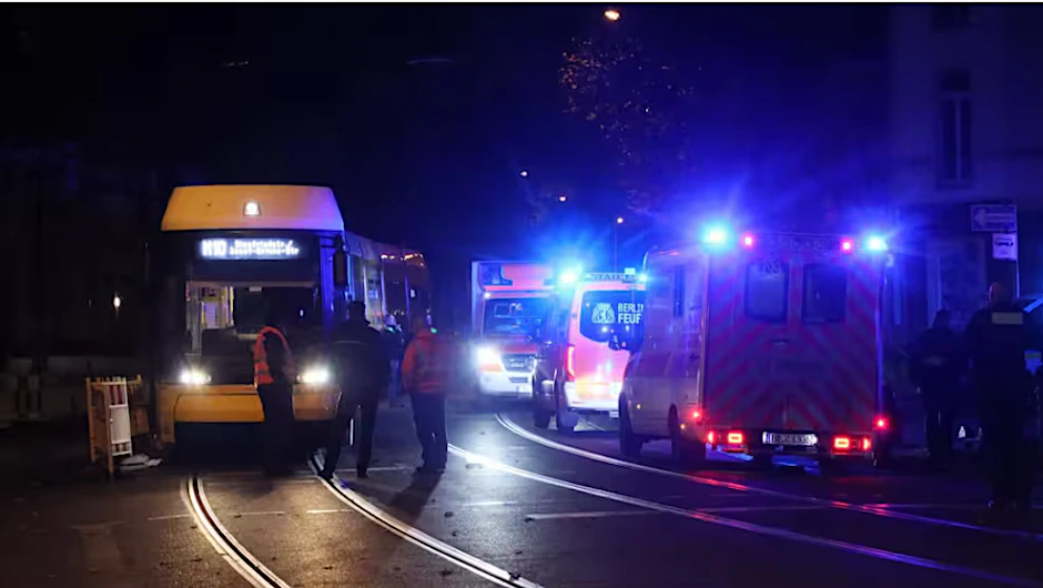 In Lichtenberg wurde im Oktober ein E-Roller-Fahrer von einer Straßenbahn erfasst.