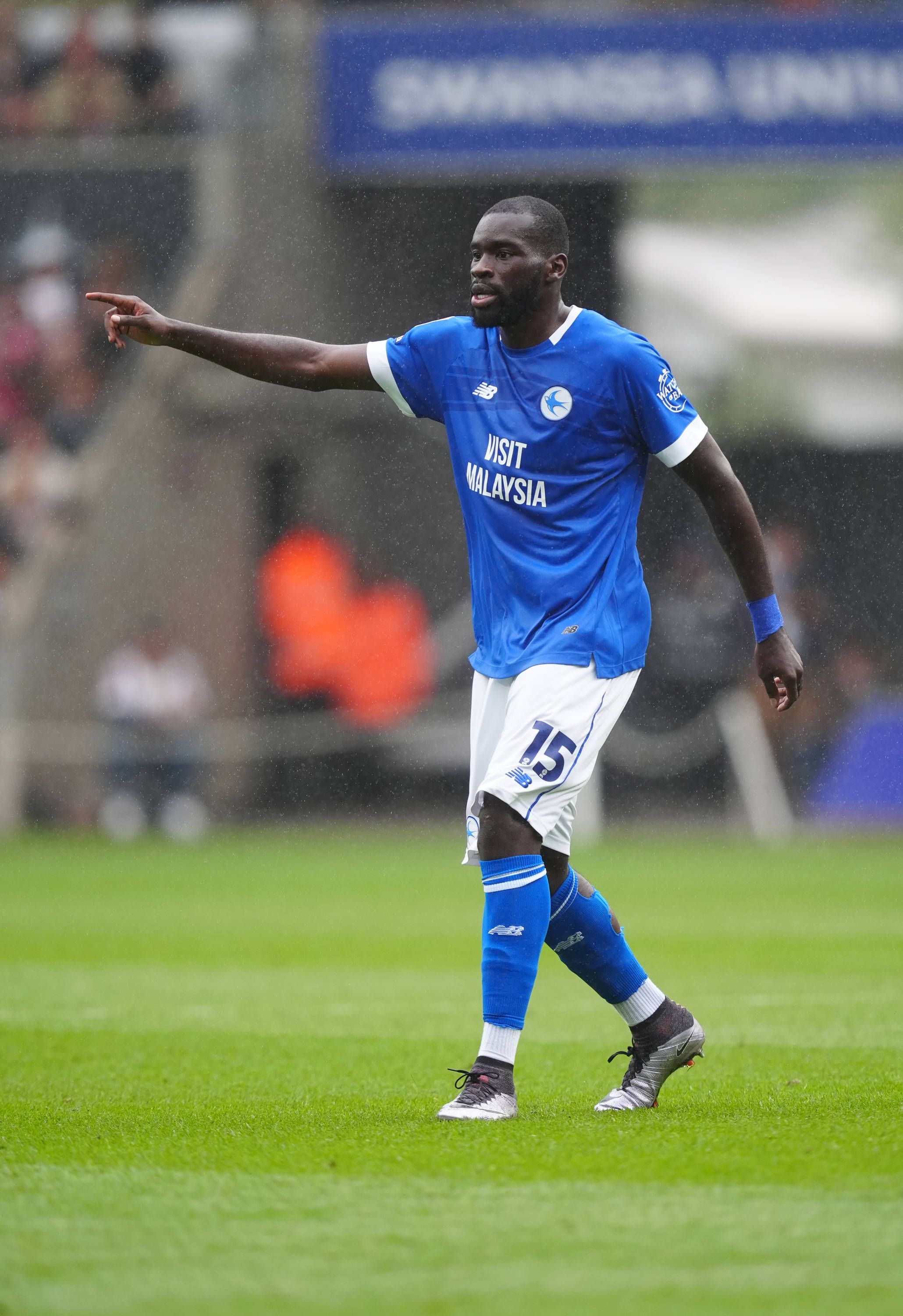 Image - Hertha BSC: 3 Millionen! Problemstürmer Wilfried Kanga im Anflug auf Zagreb