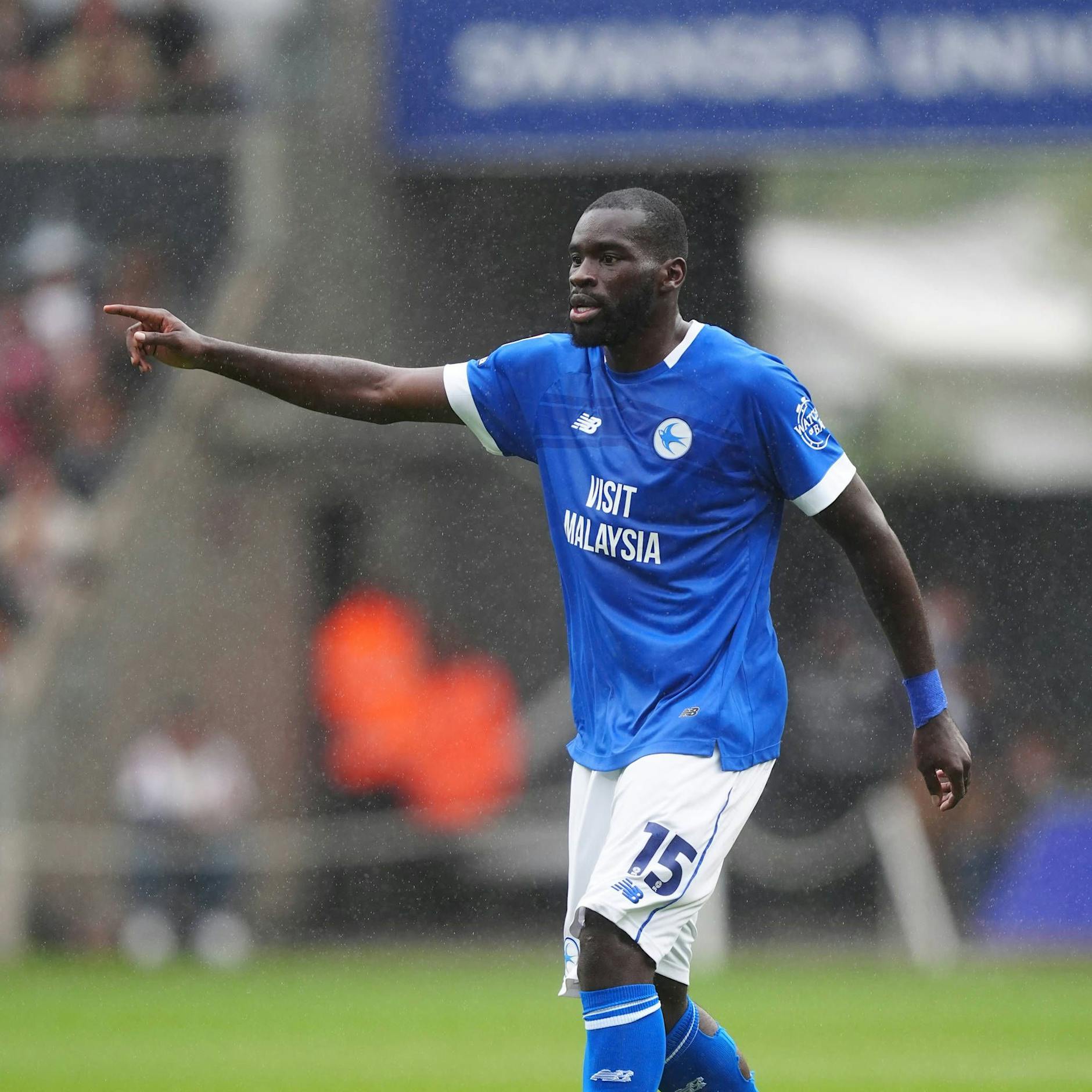 Hertha BSC: 3 Millionen! Problemstürmer Wilfried Kanga im Anflug auf Zagreb