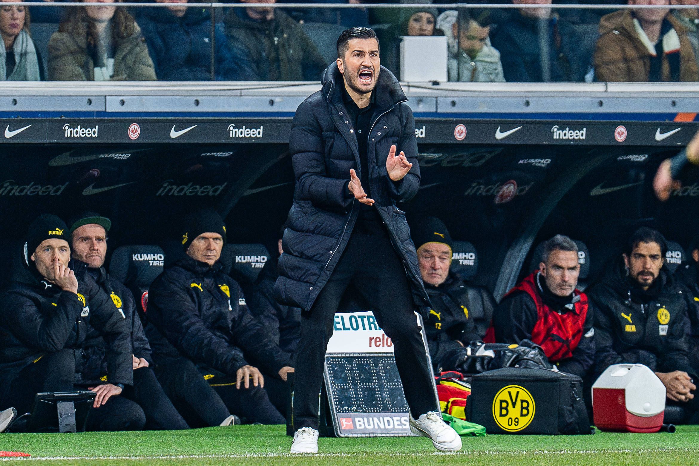 Image - Trainer Sahin in Not: Dortmund verliert auch in Frankfurt