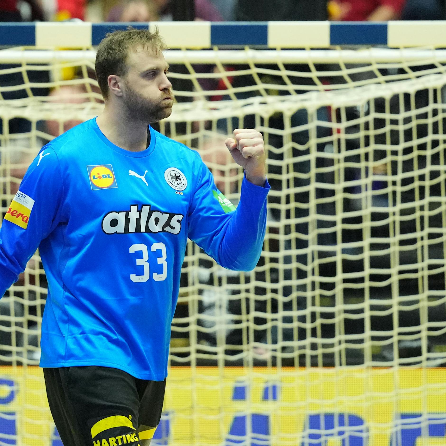 Zittersieg gegen Schweiz - Handballer in WM-Hauptrunde