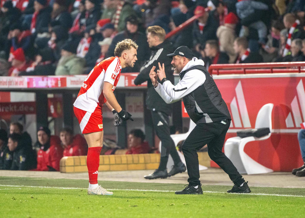 „Qualität, kein Ego zu haben“: Unions Matchwinner Hollerbach lobt Baumgart!