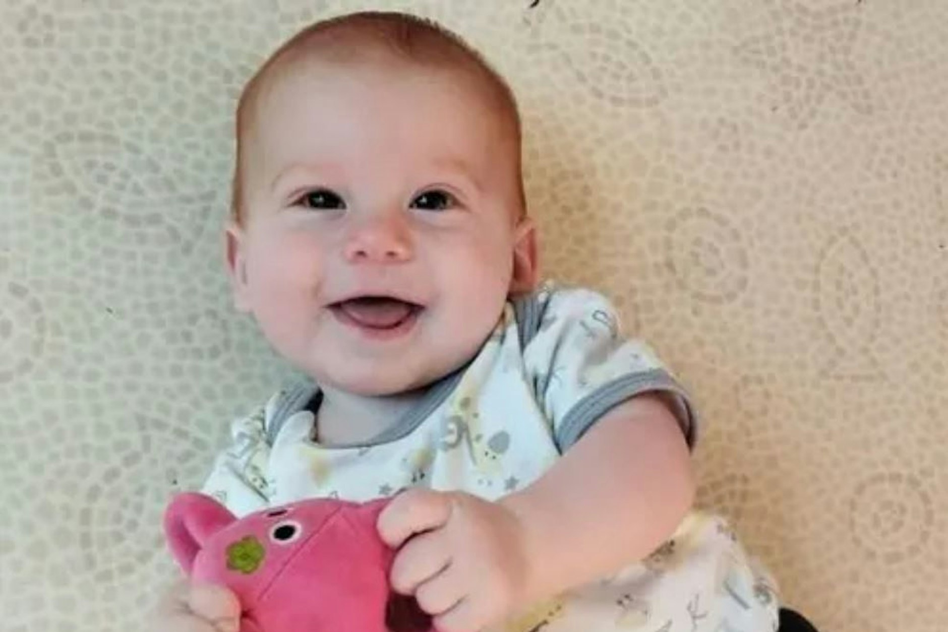 Die Welt bangt um Baby Kfir (1).