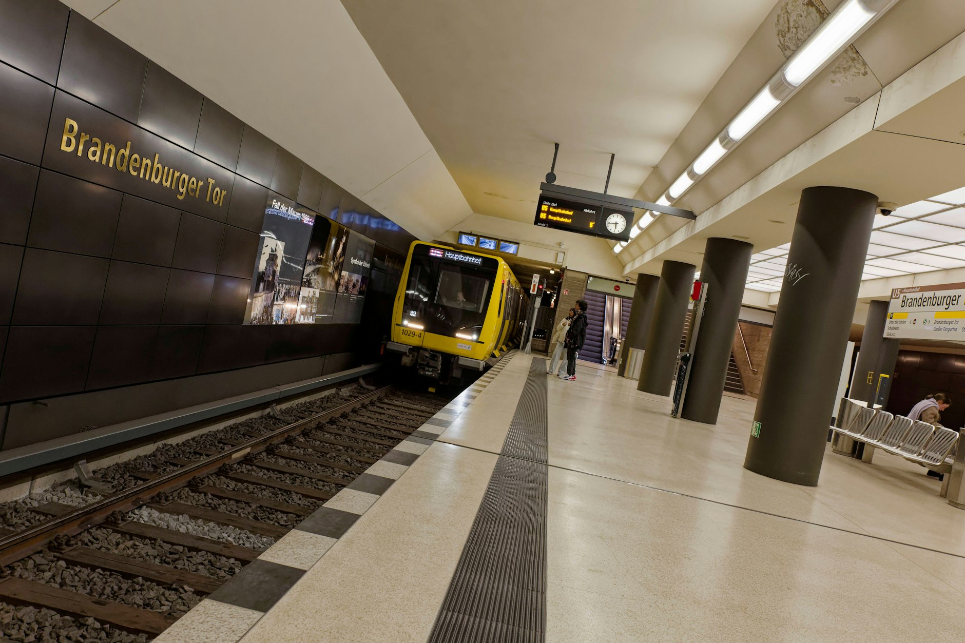 Am U-Bahnhof Brandenburger Tor kam es zu der Tragödie.