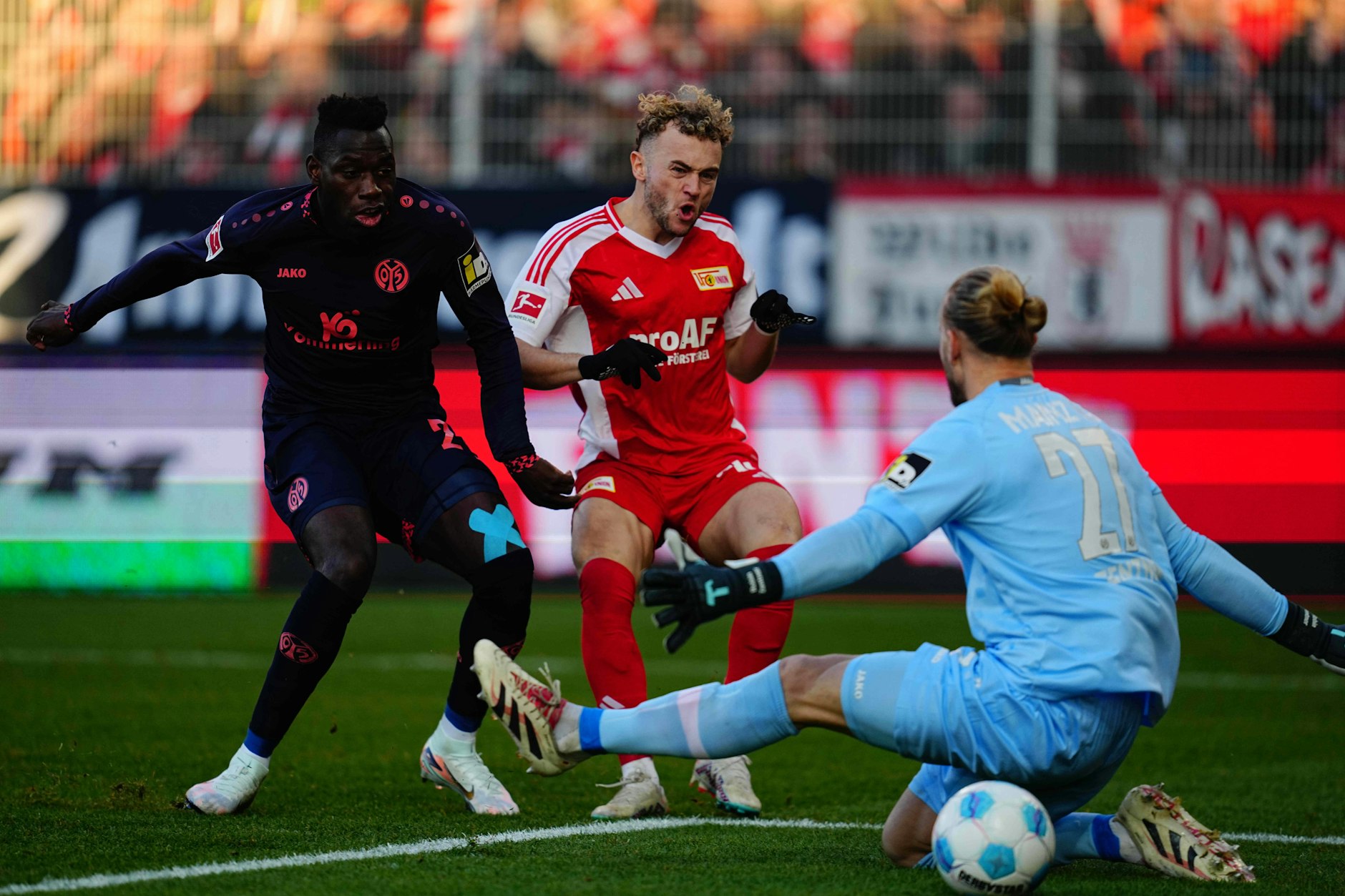 Stürmer Benedict Hollerbach brachte den 1. FC Union früh gegen Mainz in Führung und holte danach auch den Elfmeter zum 2:1 heraus.