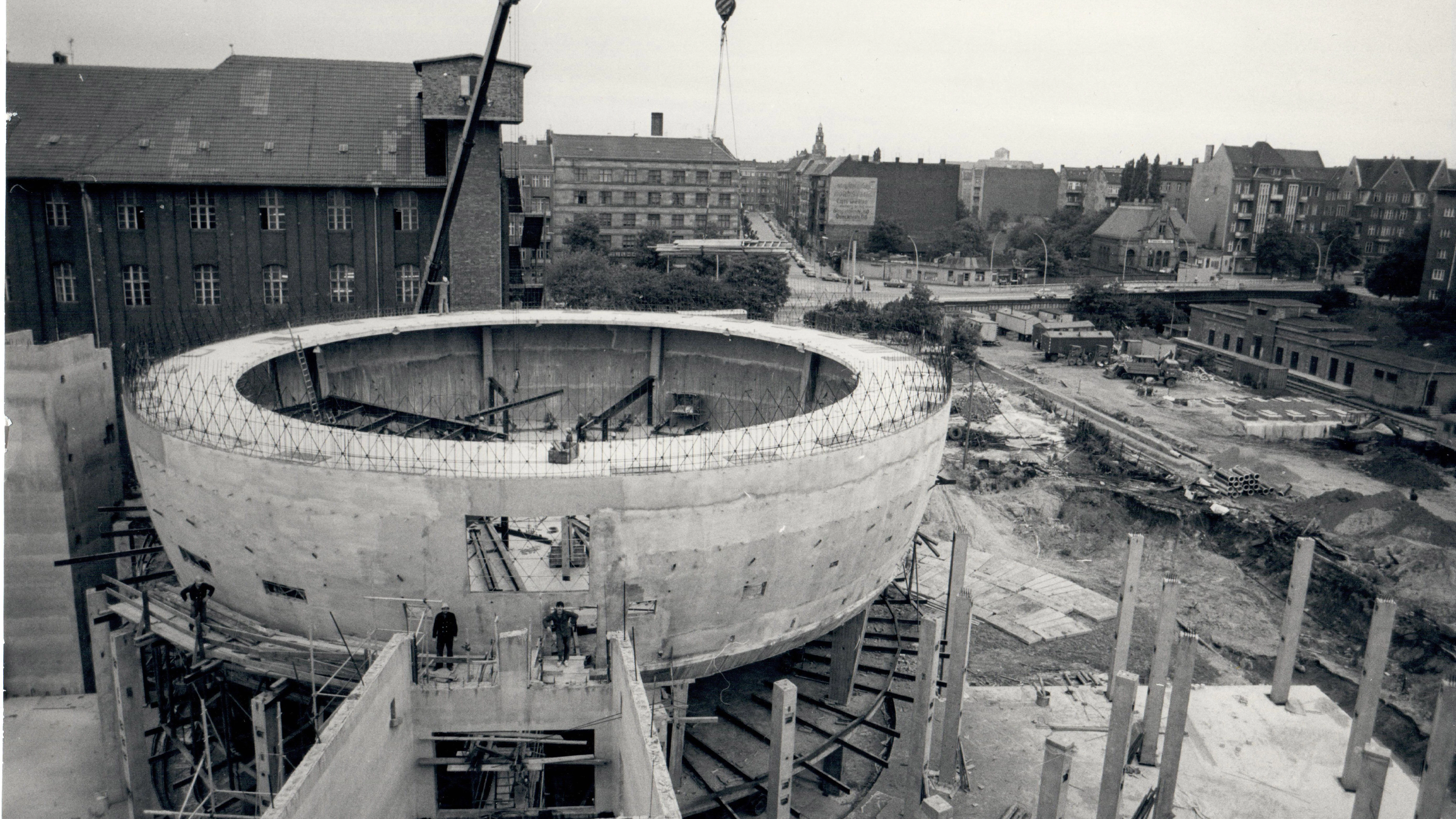 Der Bau des Großplanetariums begann 1985.