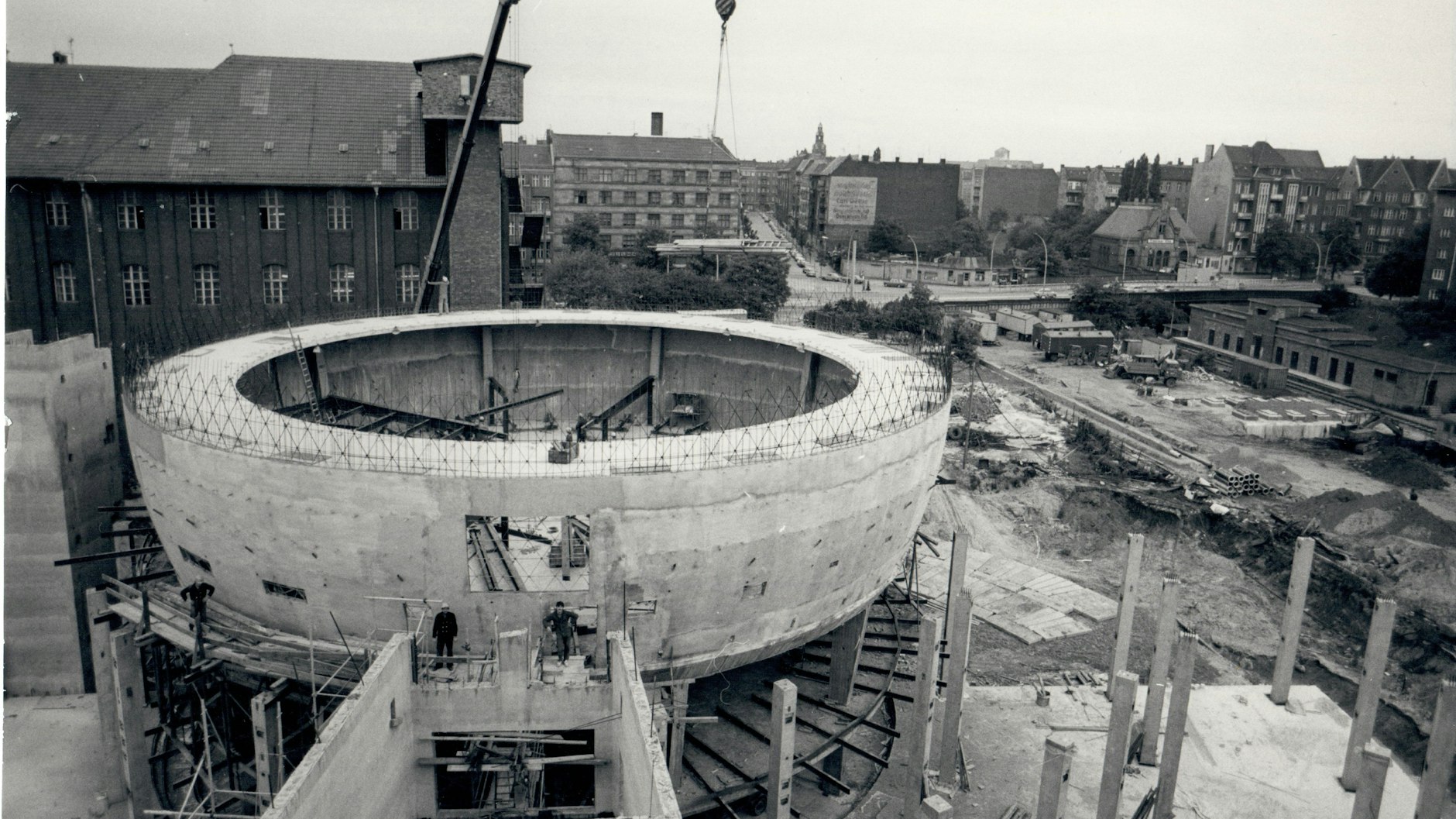 Der Bau des Großplanetariums begann 1985.