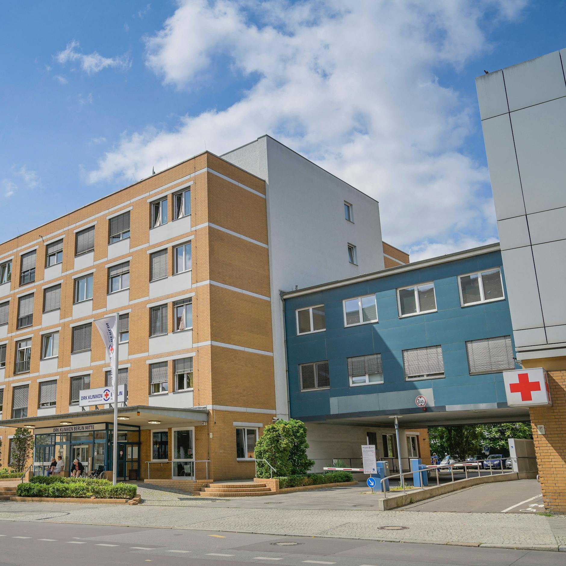 UPDATE ++ Erste Klinik in Berlin macht dicht! Zehntausende Patienten betroffen