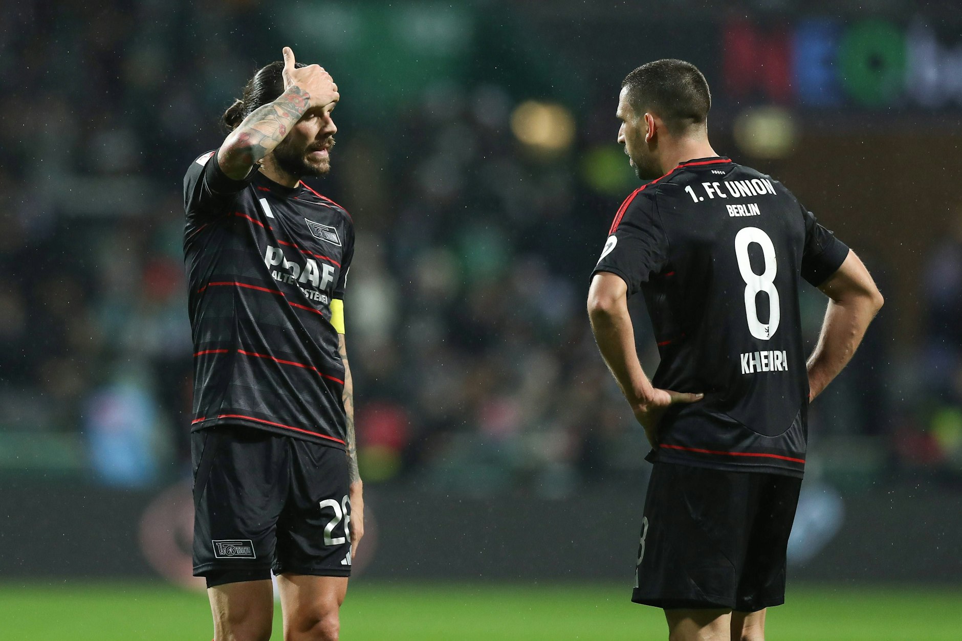 Kapitän und Vize: Christopher Trimmel (37) und Rani Khedira (30) flogen gegen Mainz aus der Startelf von Union-Trainer Steffen Baumgart.