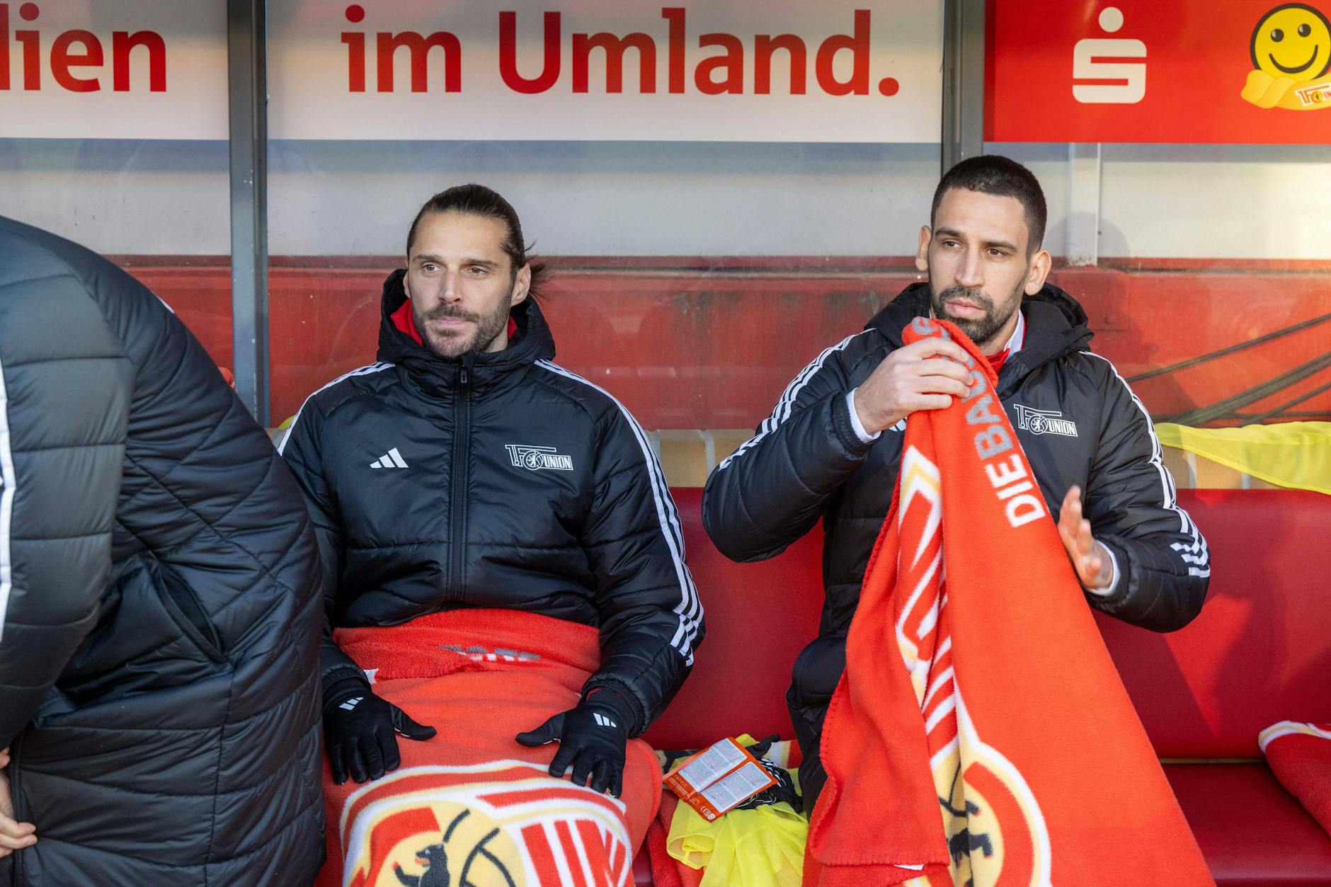 Ungewohntes Union-Bild: Trimmel und Khedira saßen gegen Mainz zunächst auf der Bank und kamen erst in der Schlussphase zum Einsatz.