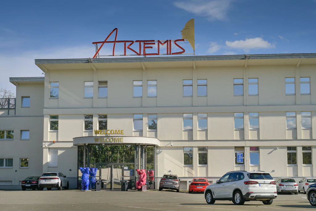 Chaos am Funkturm! Mega-Bordell Artemis in Gefahr – Sperrung droht