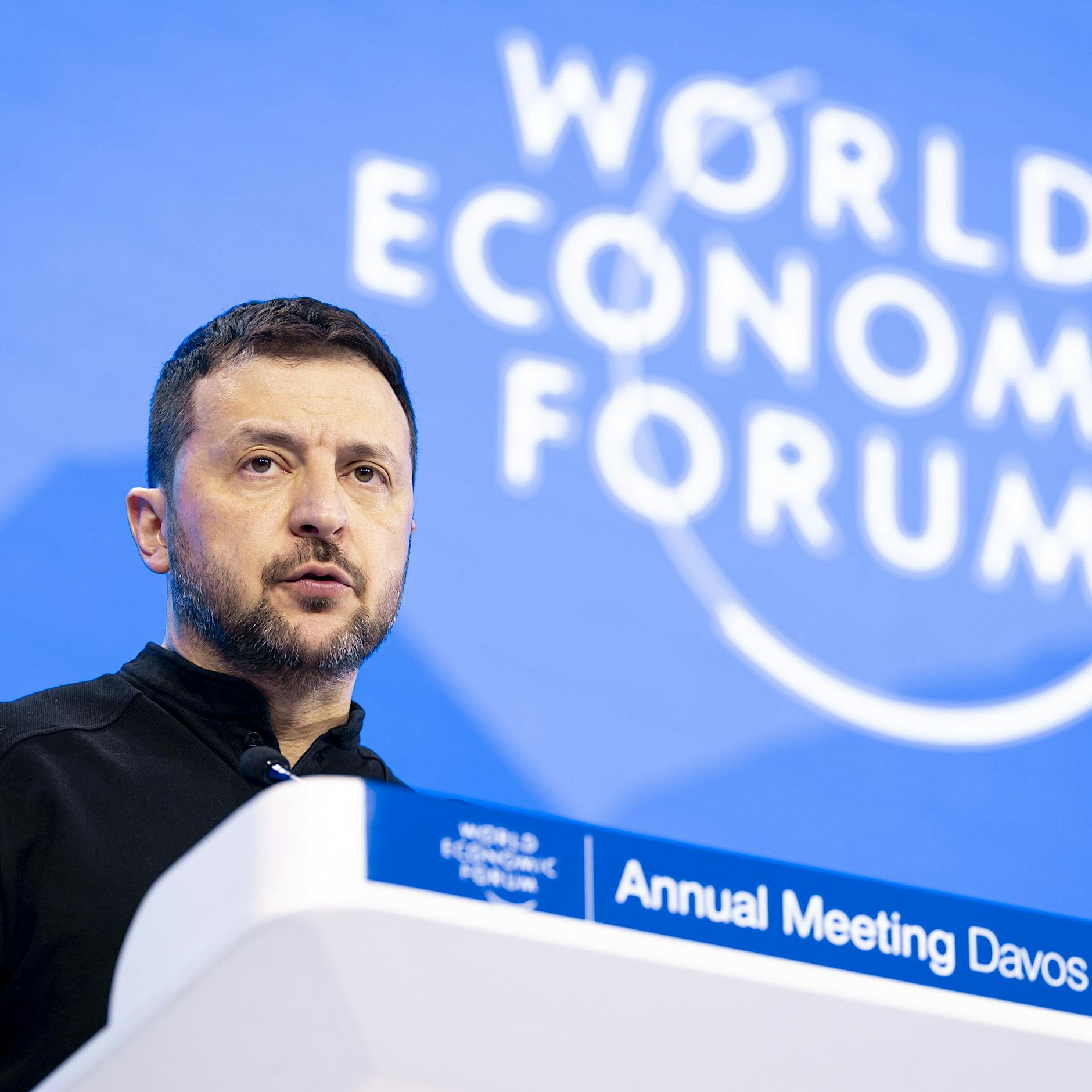 Waffen oder Rente: Selenskyj kritisiert Scholz in Davos – „Das ist nicht fair“