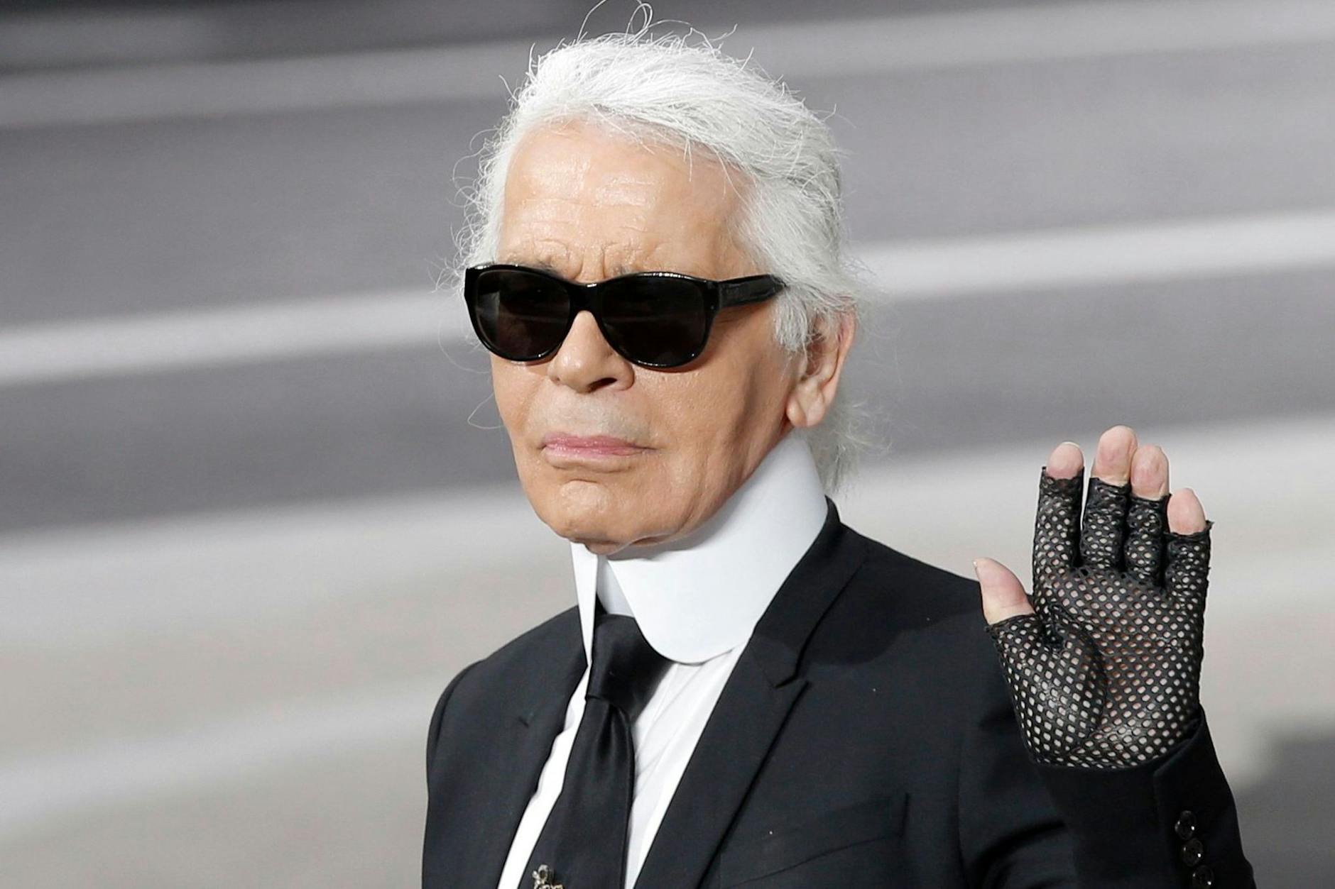 Von iPods bis Katzenbild: Zahlreiche Besitztümer des Designers Karl Lagerfeld stehen zum Verkauf.