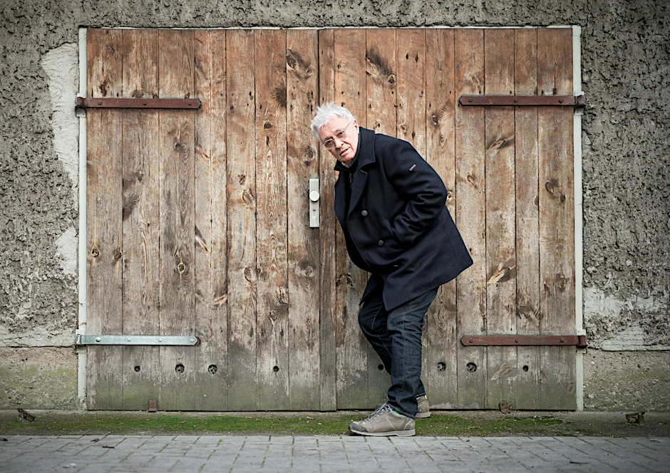 Der Schauspieler Henry Hübchen in Pankow