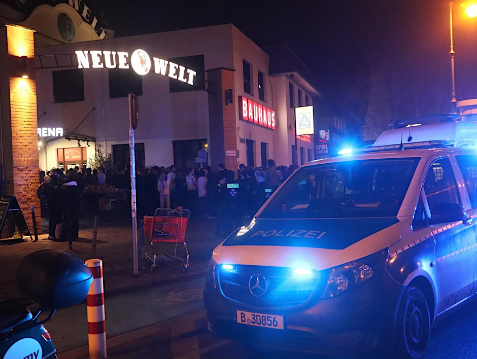 US-Rapper Jpegmafia in Action: Sein Konzert in Berlin-Neukölln musste abgebrochen werden.