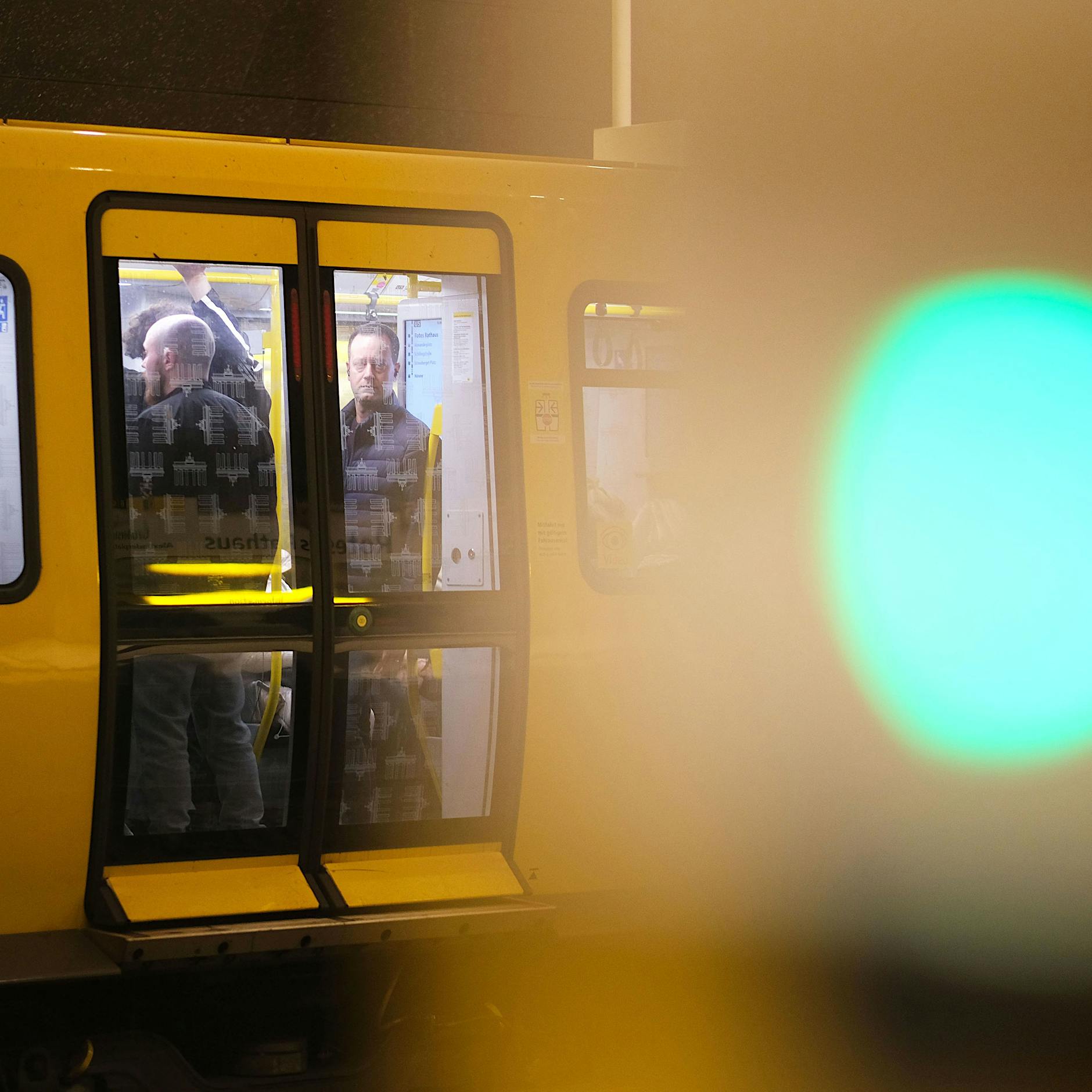 „Super-GAU“ bei der BVG: Stillstand auf mehreren U-Bahn-Linien in Berlin