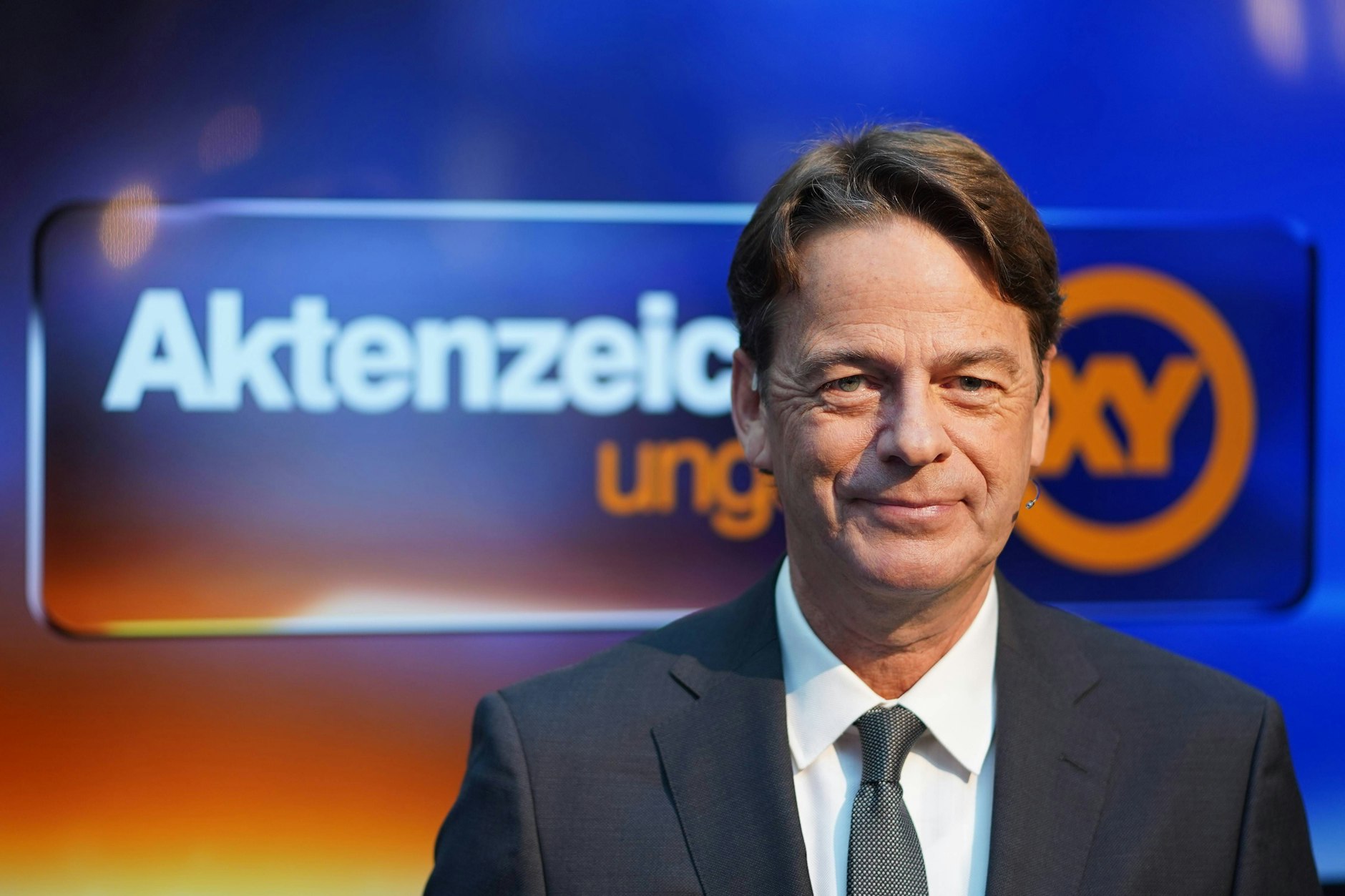 Rudi Cerne moderiert seit Jahren „Aktenzeichen XY ungelöst“. Alles über seine Karriere, seine Ehefrau und sein Gehalt lesen Sie hier.