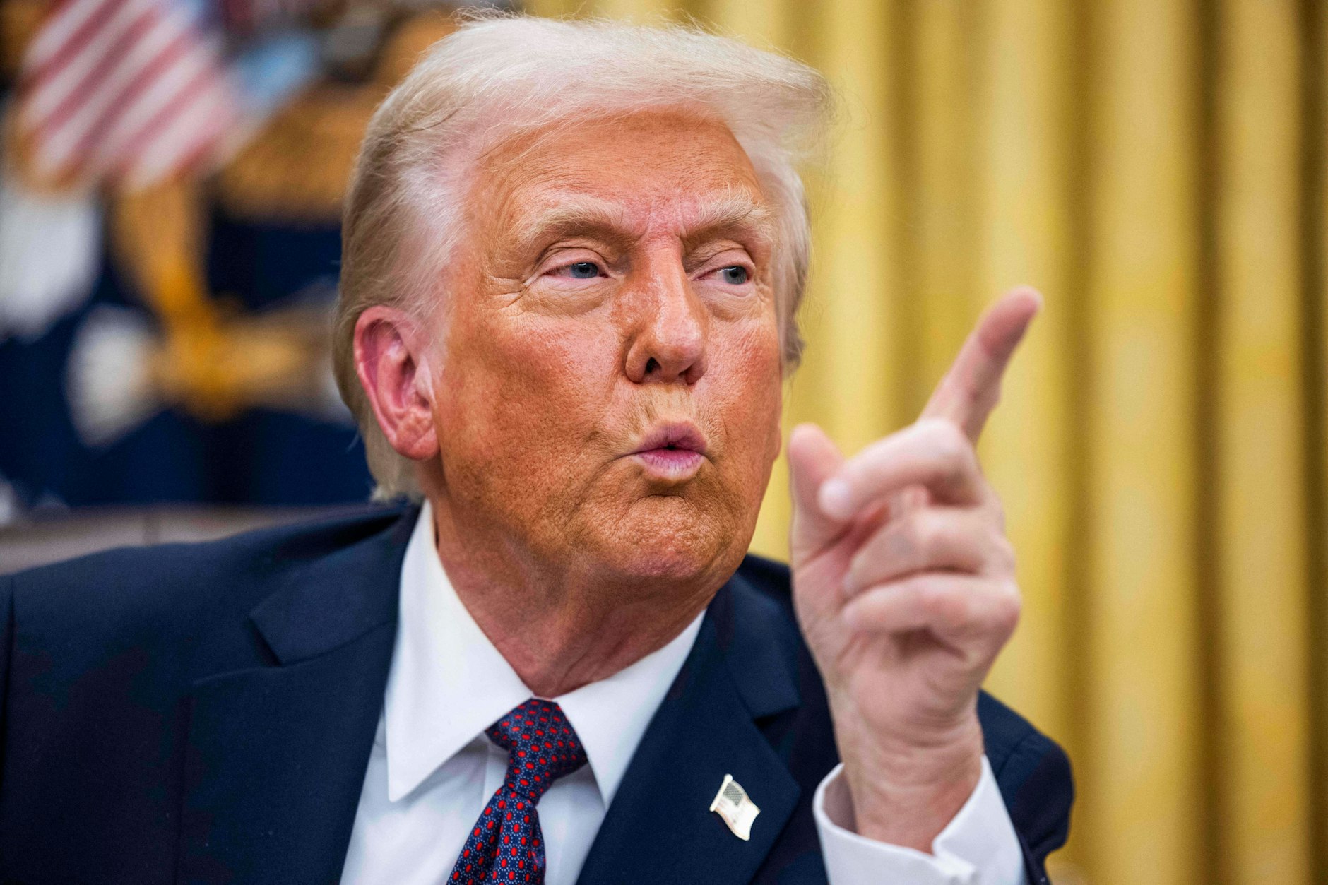 Amerikas Präsident Donald Trump, hier an seinem ersten neuen Tag im Amt, will raus aus der WHO.