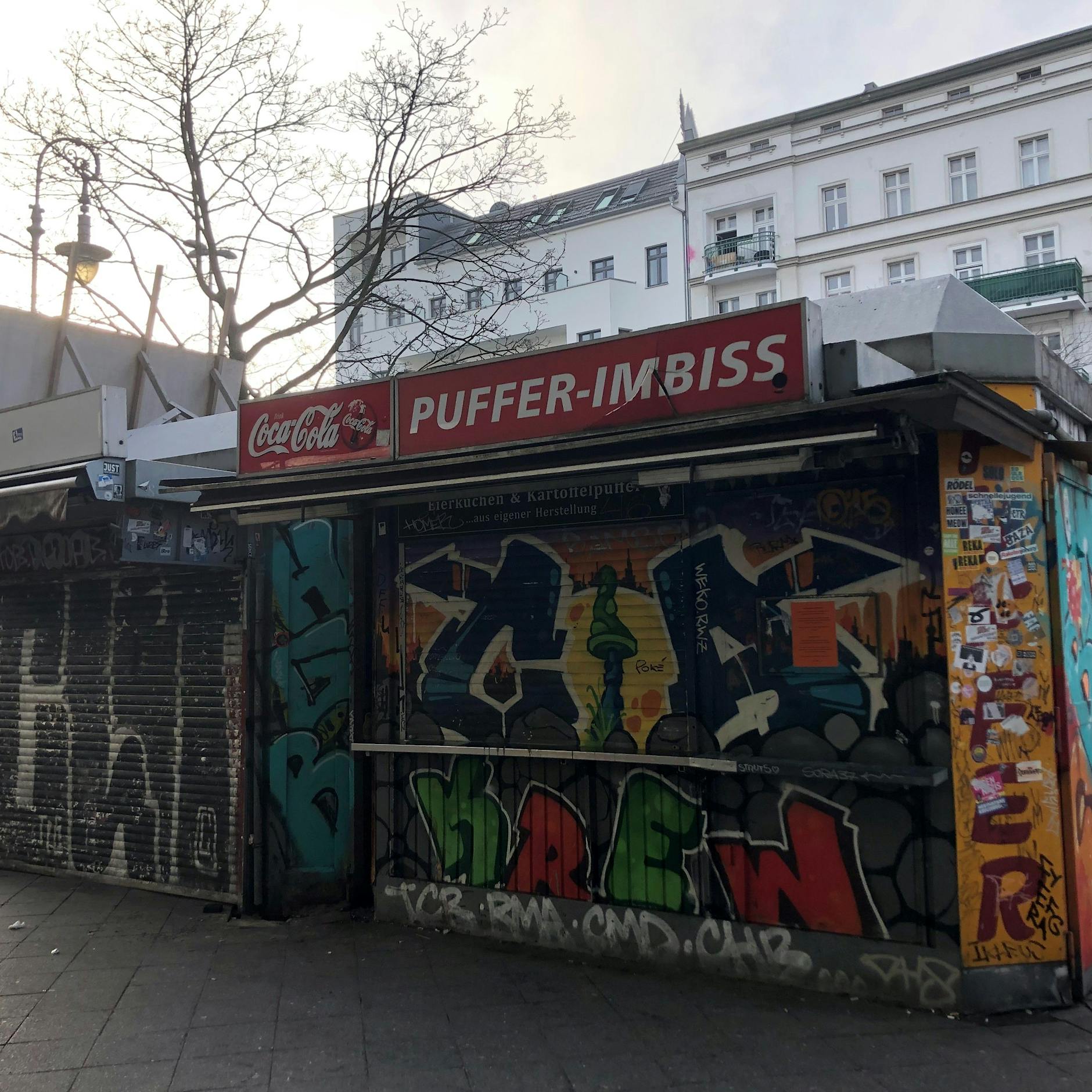 Aufregung am Hermannplatz – Was ist los am Puffer-Imbiss?