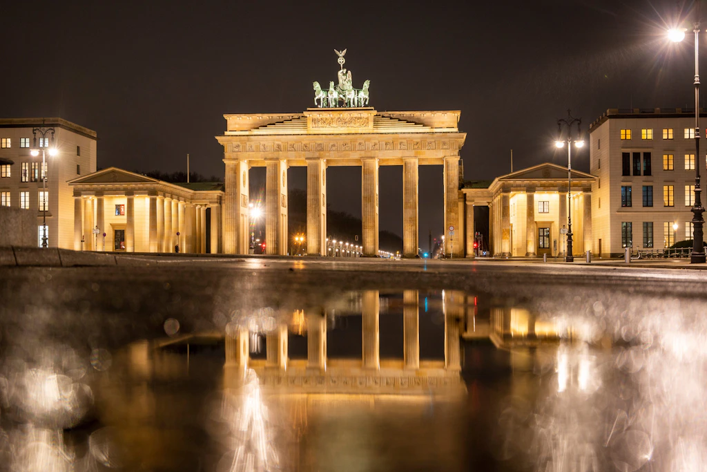Berlin'de sağa karşı büyük gösteri