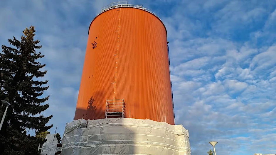 Der Wärmespeicher, der in Mertaniemi, Lappeenranta, gebaut werden soll, wird ein gut isolierter, etwa 40 Meter hoher Metalltank sein.
