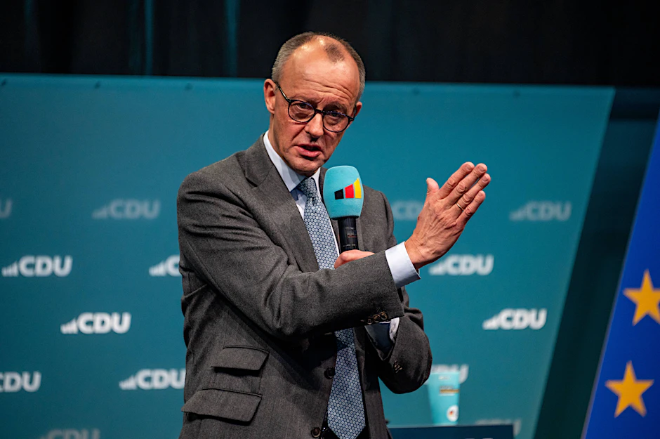 Friedrich Merz kündigt in der Migrations-Debatte harte Maßnahmen im Falle eines Wahlsiegs an. Für die schwache deutsche Wirtschaft wäre solch ein Tatendrang aber mindestens genauso wichtig.