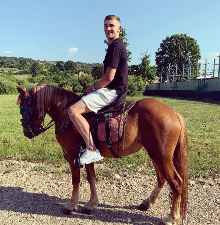 Hertha BSC: Bosnien meldet heißen Transfer-Ritt mit DIESEM Sturmriesen