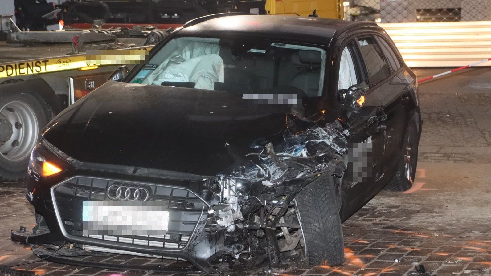 Der schrottreife Audi der Juwelen-Räuber.