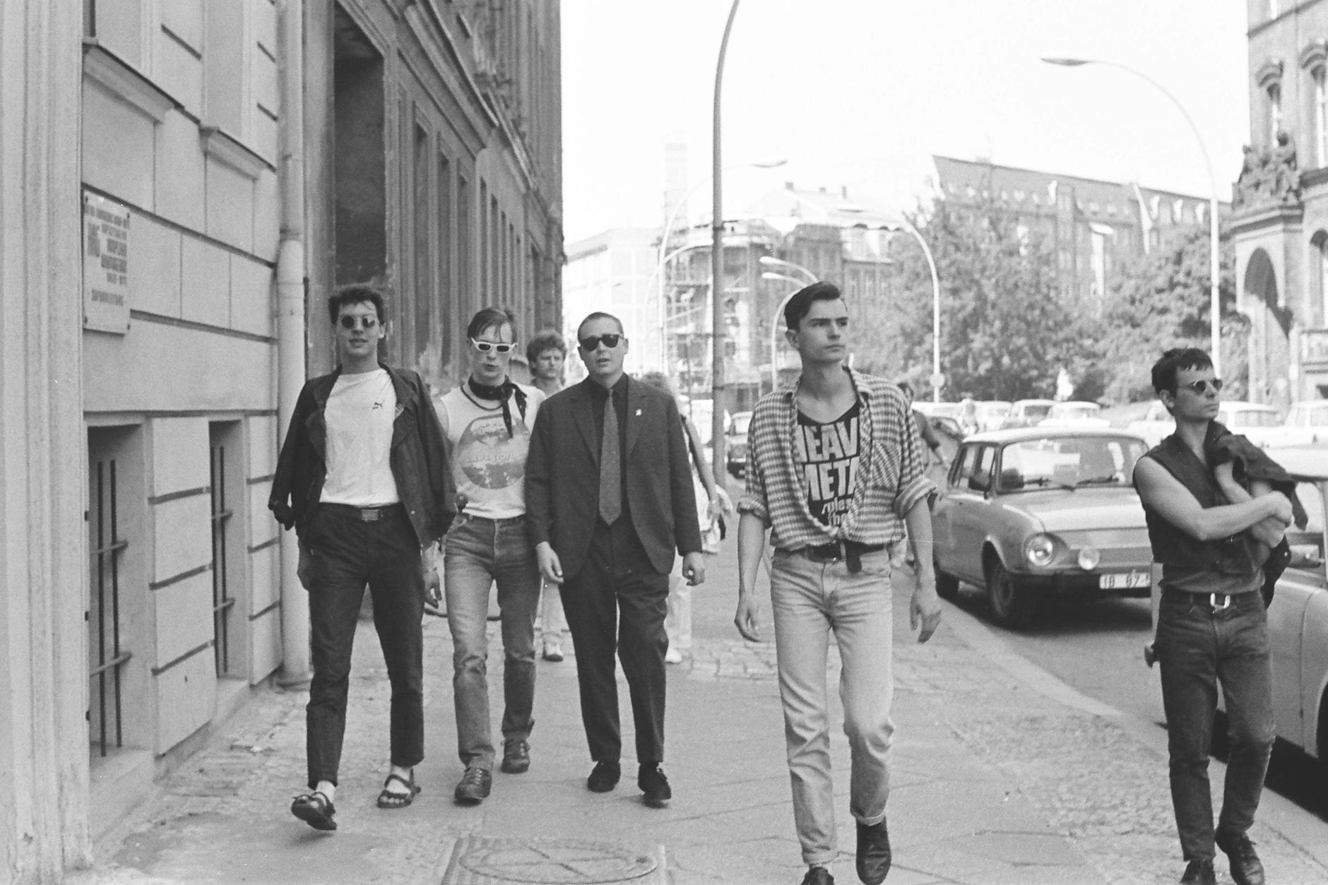 Die anderen samt ihrem Sänger Olaf Tost (links), genannt: der Toster