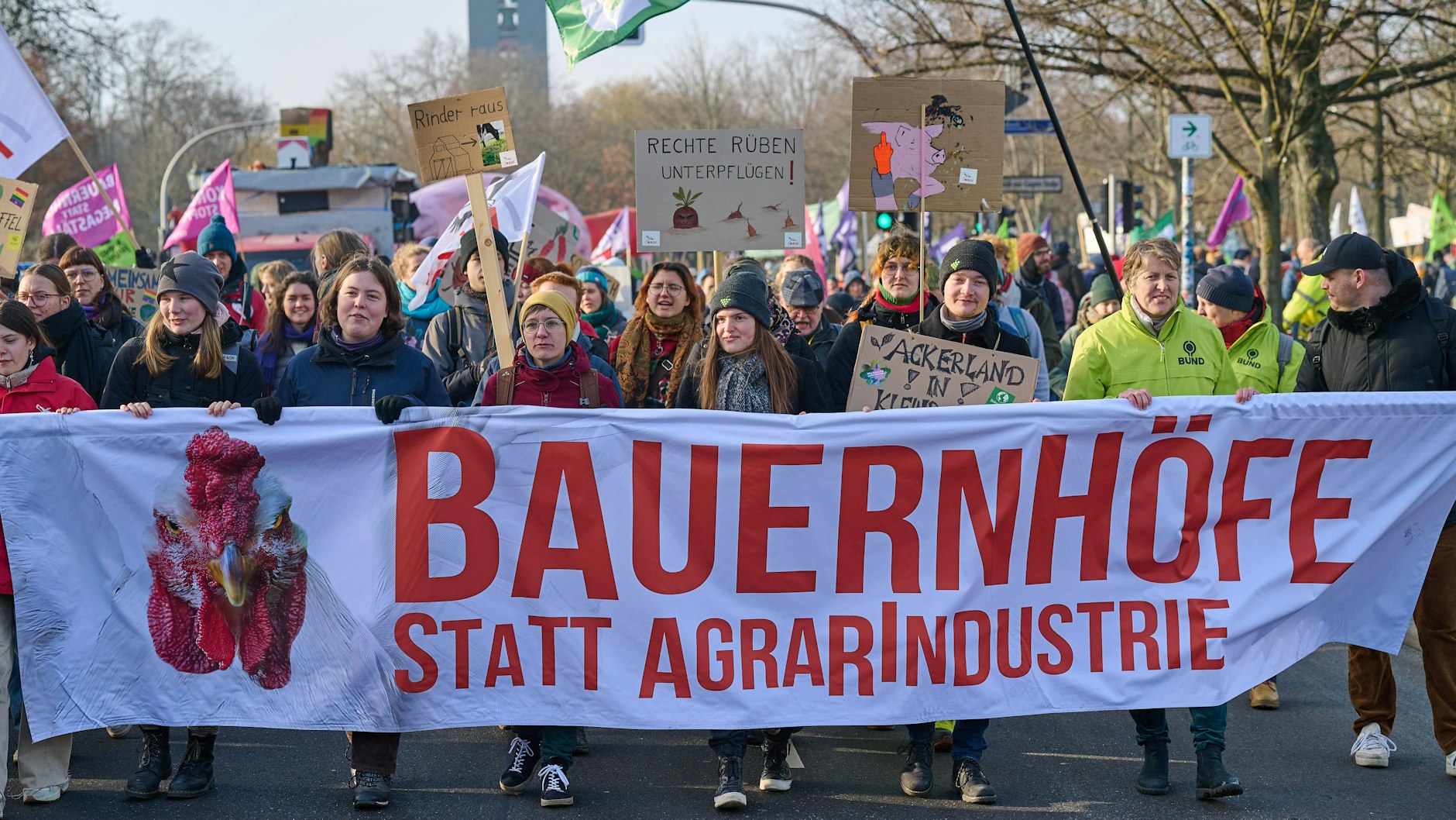 Berlin ist die Stadt der Demos - jeden Tag gehen hier Menschen auf die Straße, um zu protestieren.