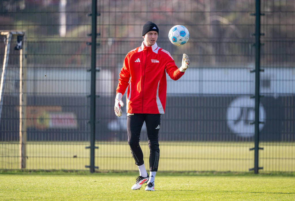 1. FC Union: Das Rönnow-Rätsel! Comeback mit Schmerzen oder Bank?