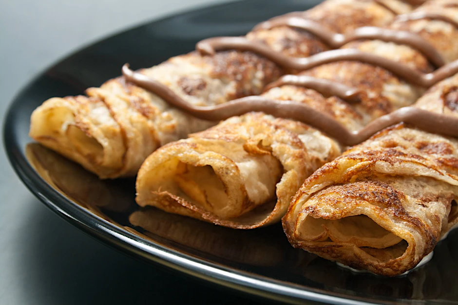 Perfekte Eierkuchen: Dünn, goldbraun und stabil – mit diesem Rezept gelingen sie immer! Süß oder herzhaft.