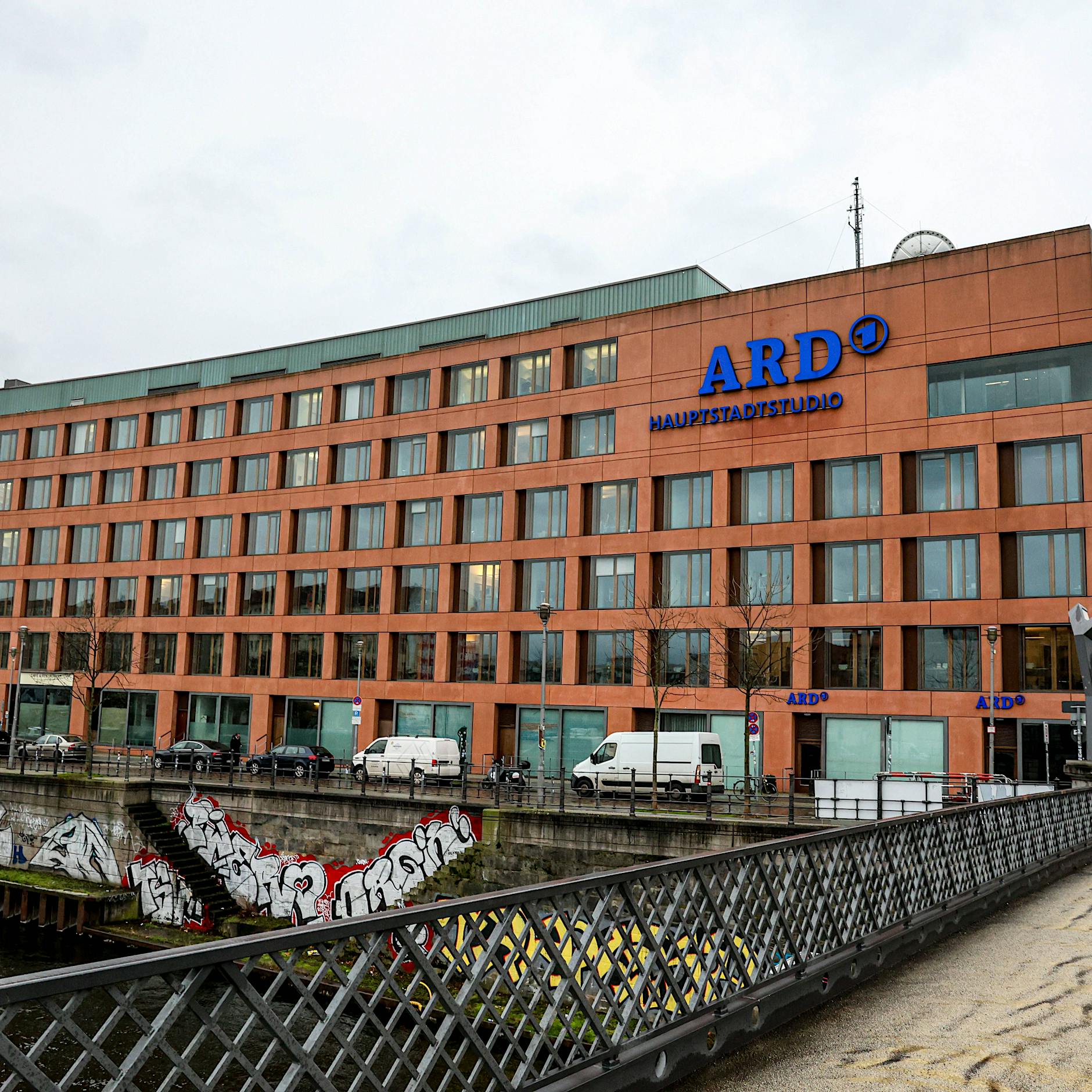 Ex-„Tagesthemen“-Mitarbeiterin: „Man hat mir gesagt, ich sei zu ‚ostdeutsch‘“