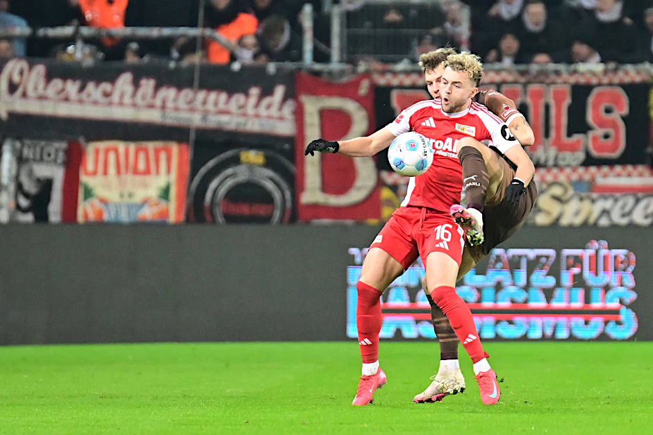 Harter Kampf: Stürmer Benedict Hollerbach und der 1. FC Union müssen im Duell beim FC St. Pauli alles reinlegen.