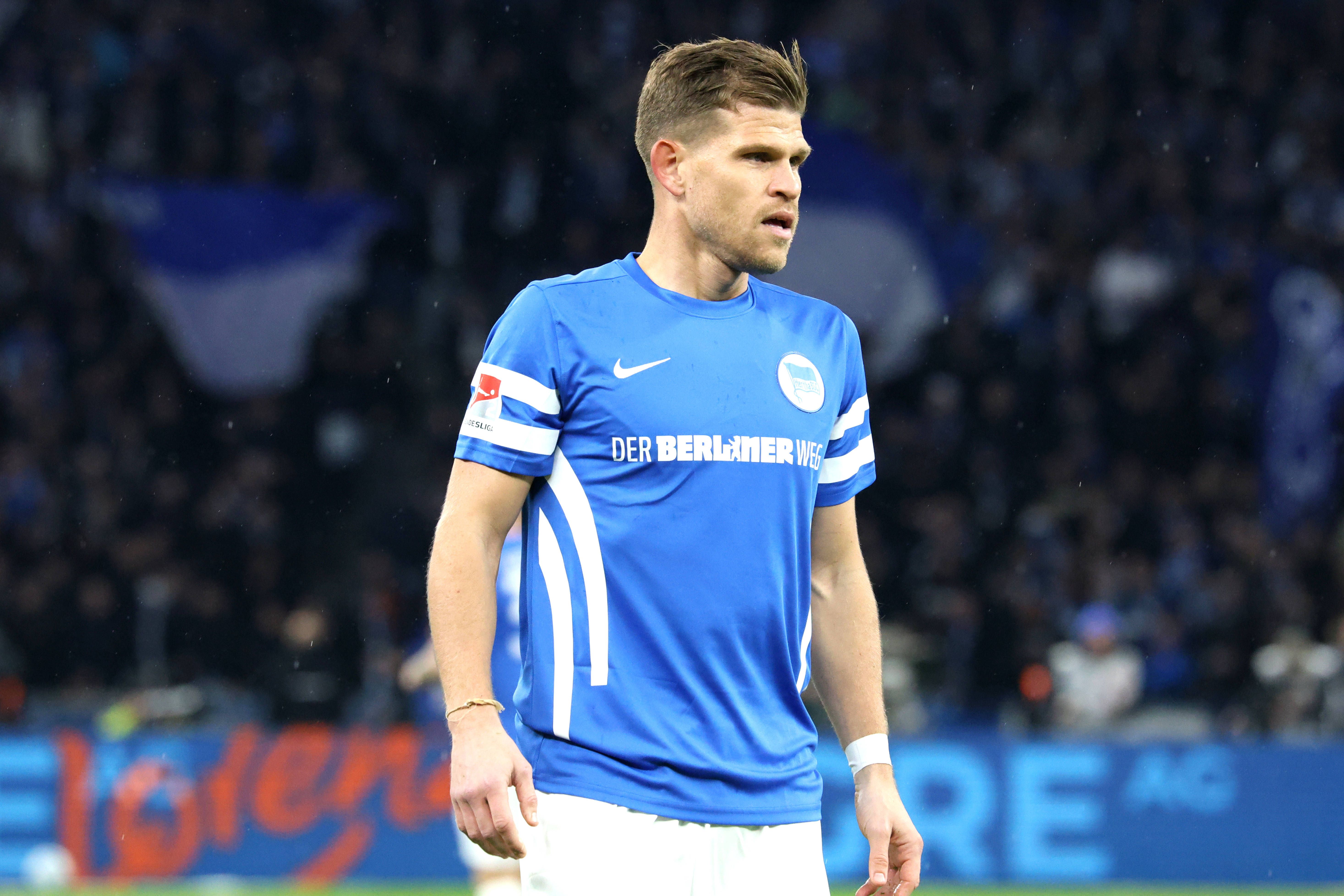 Nanu?! Kämpfer Niederlechner gibt Hoffnung auf Vertrag bei Hertha BSC auf