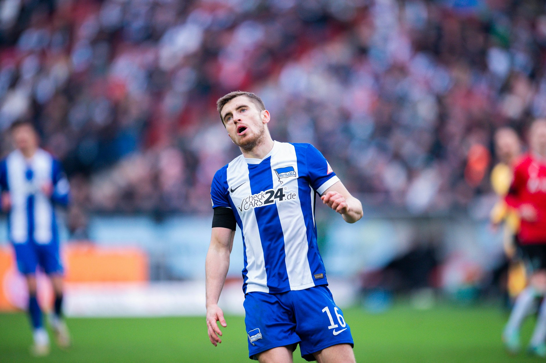 Jonjoe Kenny will zurück auf die Insel. Der Engländer hat ein Angebot von Sheffield United.