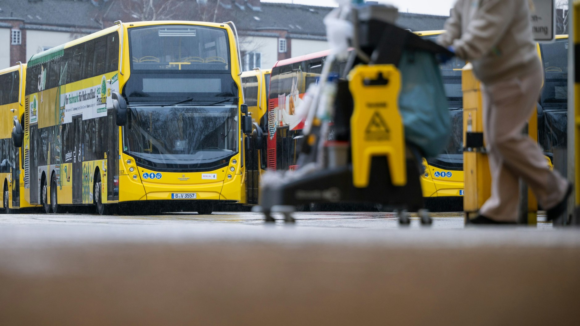 Verdi-Warnstreik bei den Berliner Verkehrsbetrieben. Da rollt nur noch wenig bis gar nichts.