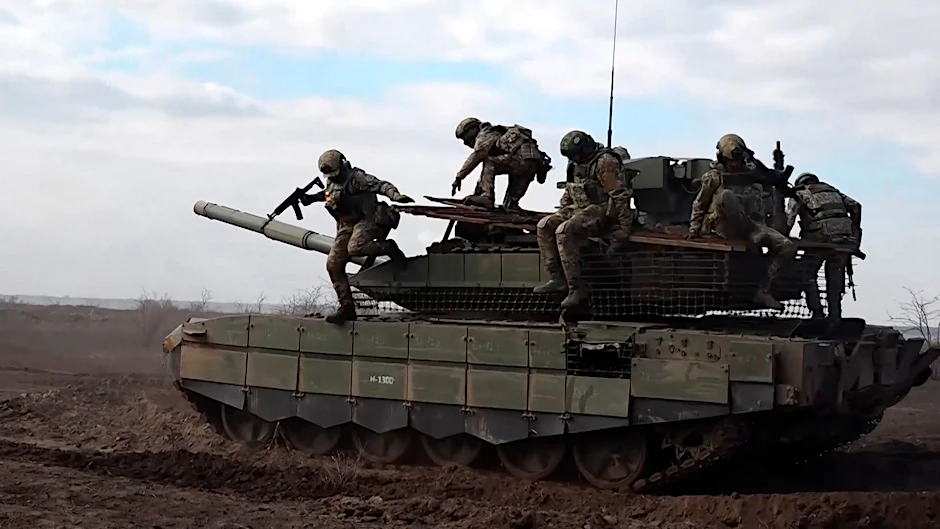 Russische Soldaten bei einem Gefecht. In der Region Belgorod sollen Kämpfe stattfinden.